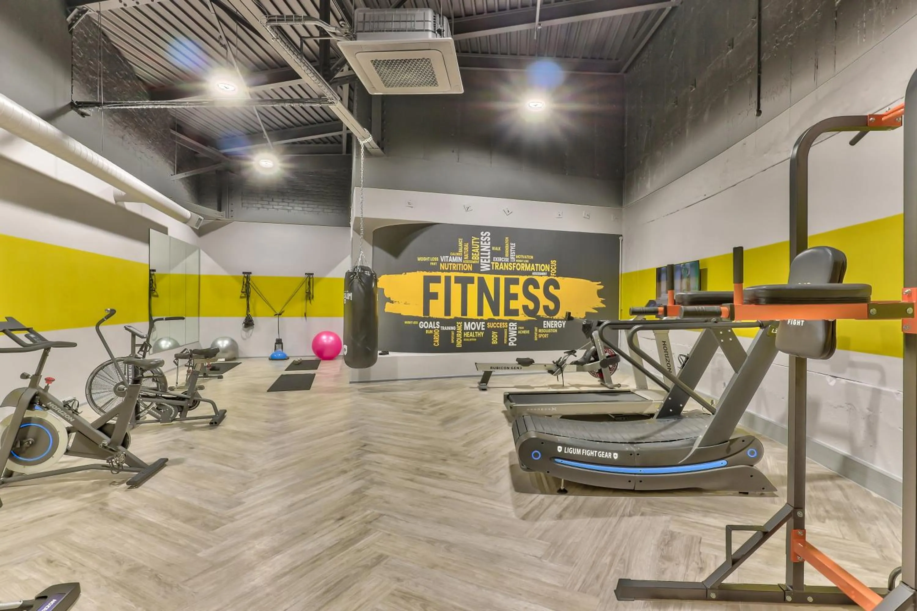 Fitness centre/facilities in WINK Aparthotel One Thibault