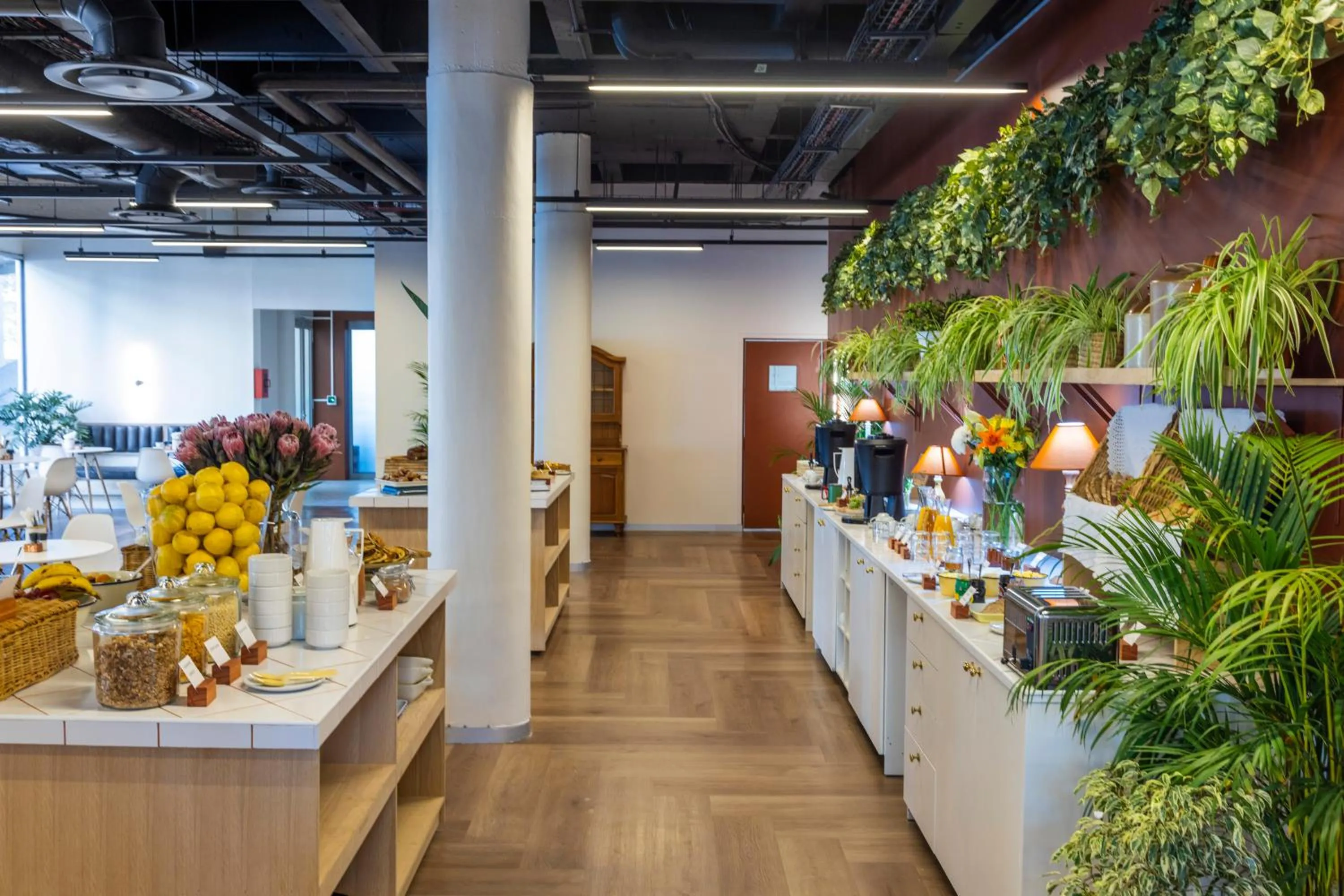 Restaurant/places to eat in WINK Aparthotel One Thibault