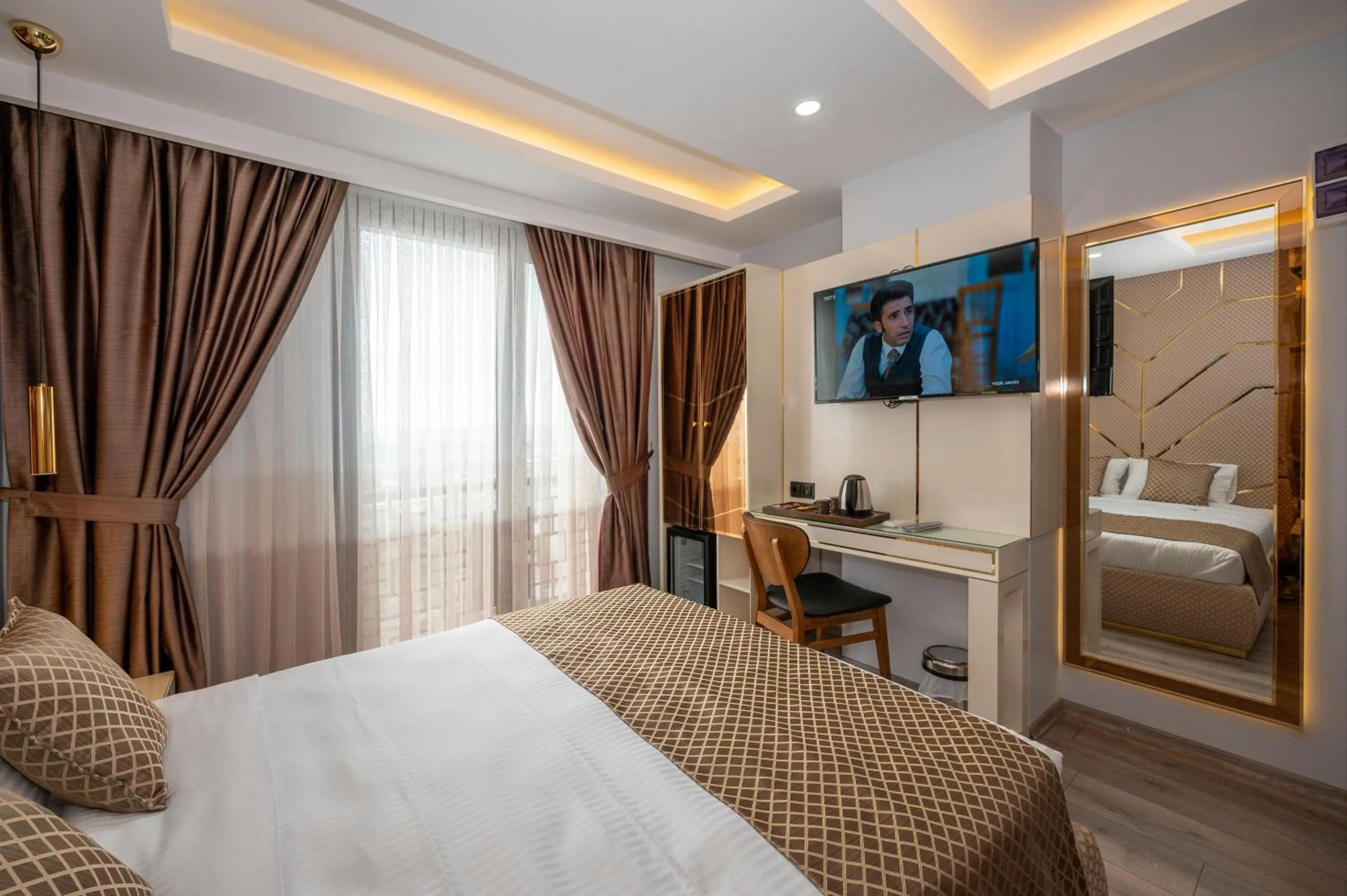 Photo of the whole room, Bed in Luxury Airport Hotel By Zazzoni-İstanbul Airport