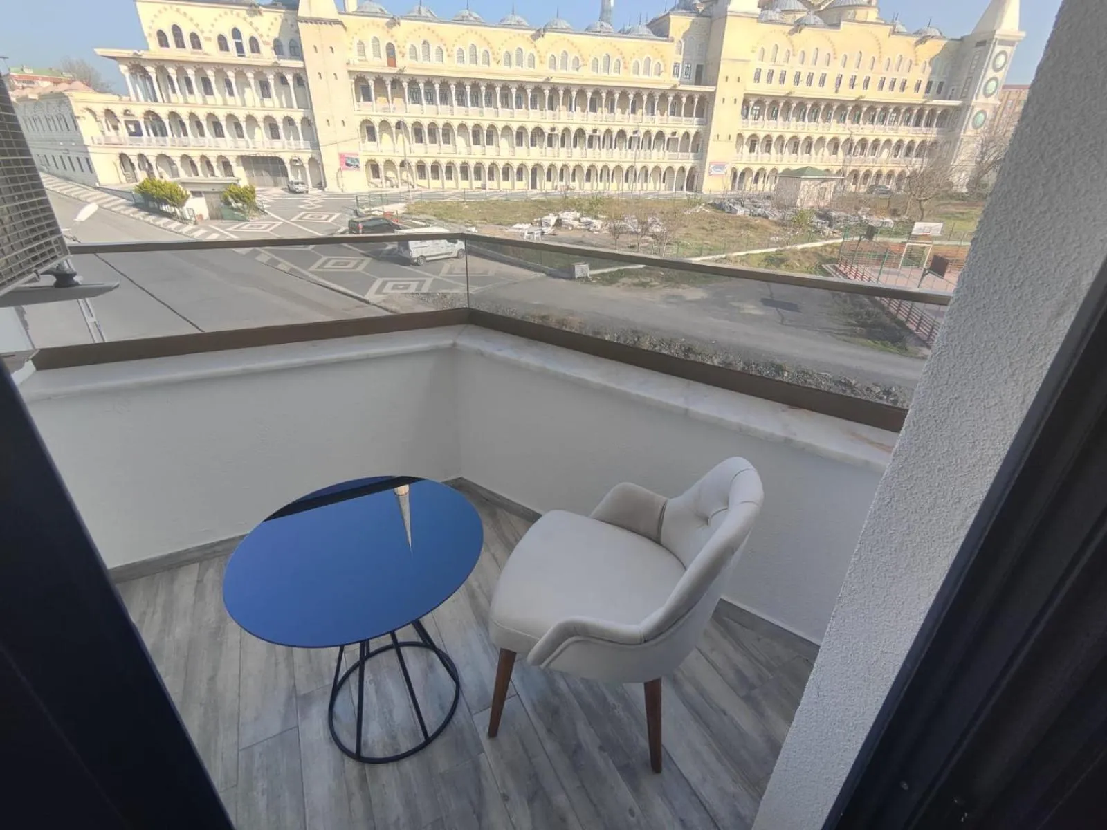 Balcony/Terrace in Luxury Airport Hotel By Zazzoni-İstanbul Airport