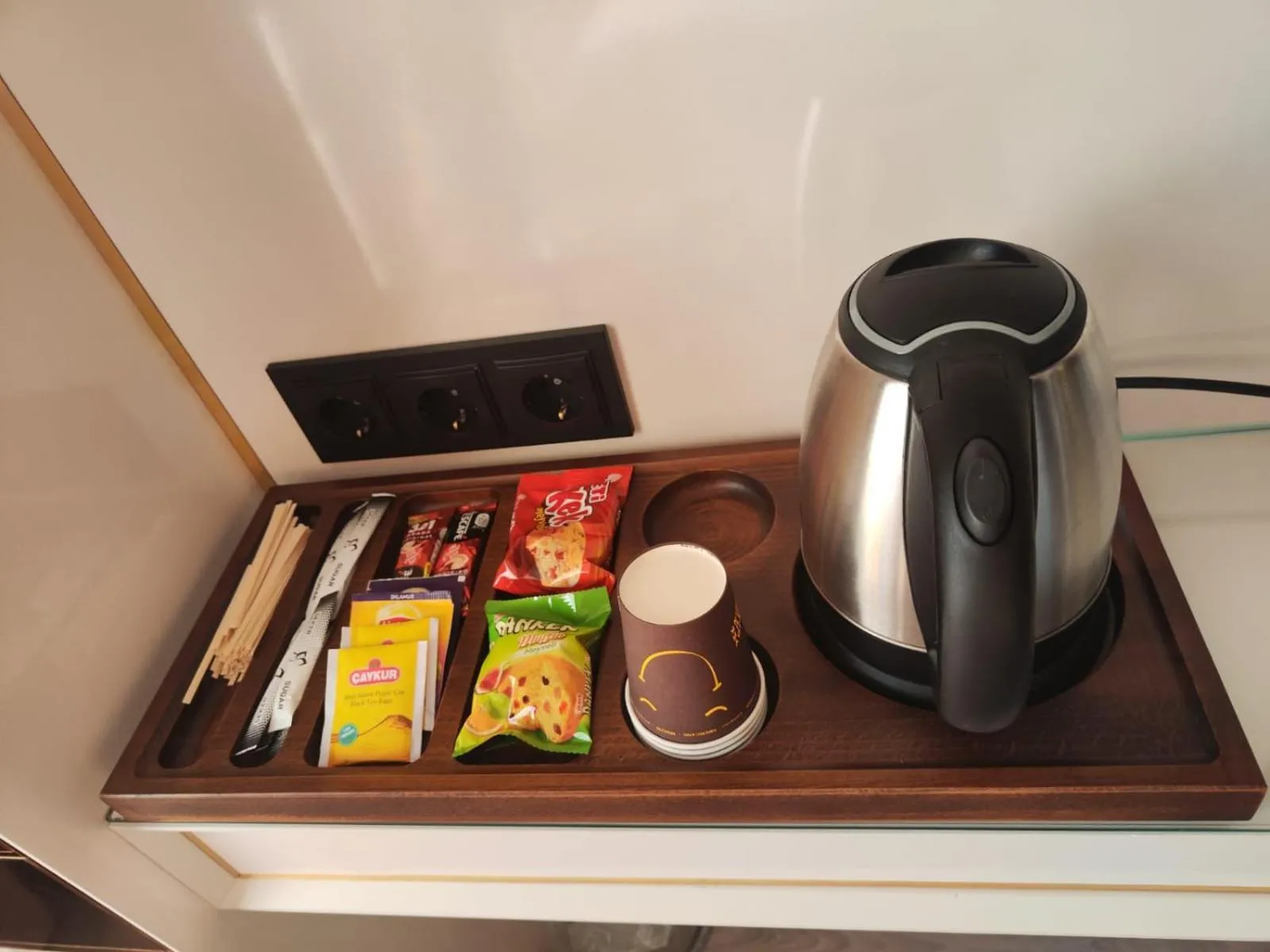 Coffee/tea facilities in Luxury Airport Hotel By Zazzoni-İstanbul Airport