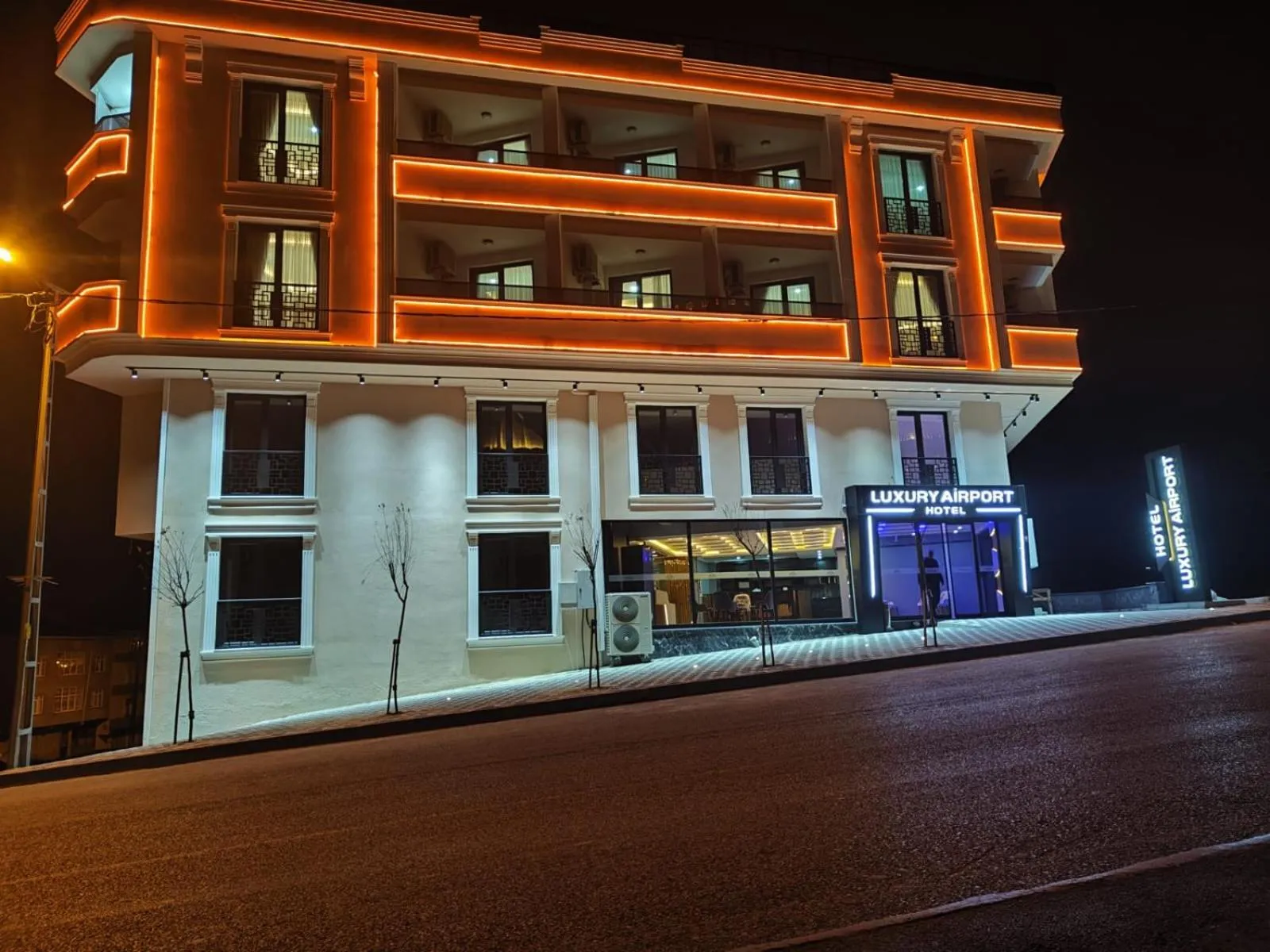 Property building in Luxury Airport Hotel By Zazzoni-İstanbul Airport