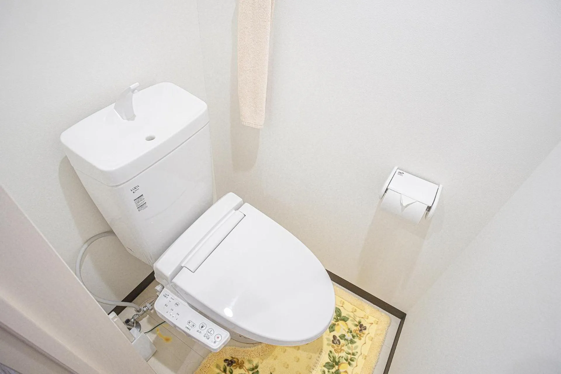 Toilet in Bungetsu Shokaku Kaikan