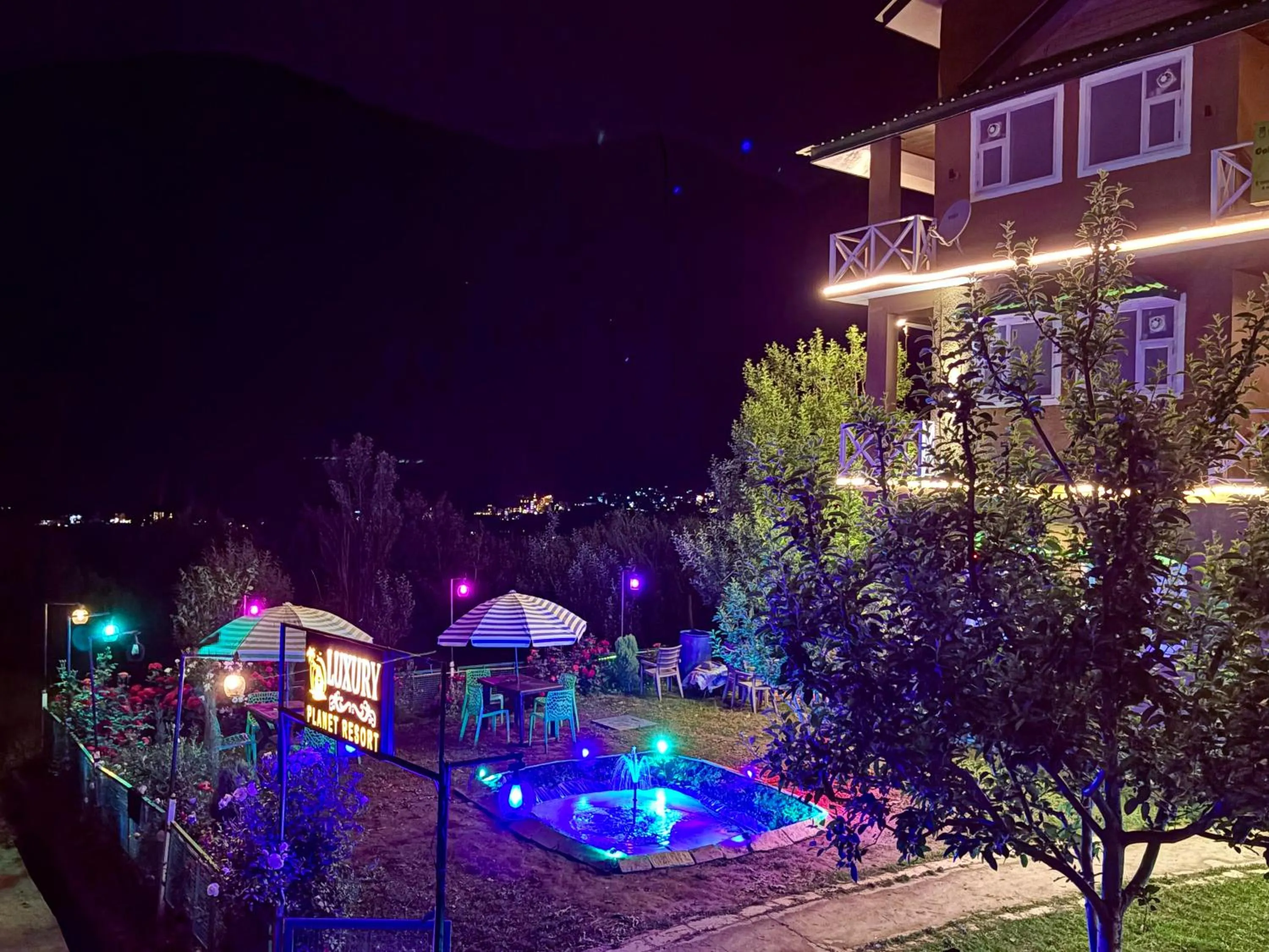 Property building in Luxury Planet Resort Manali