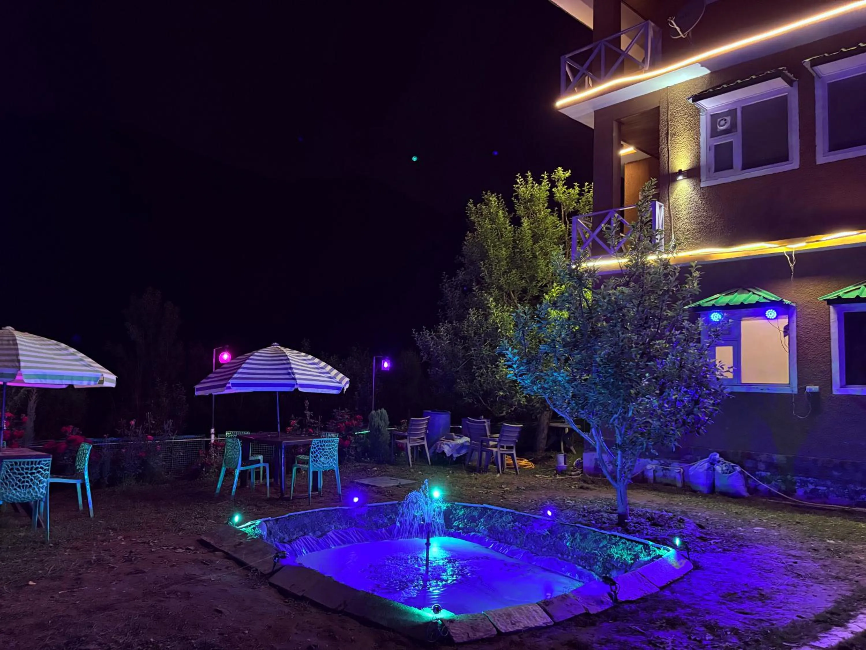 Property building in Luxury Planet Resort Manali