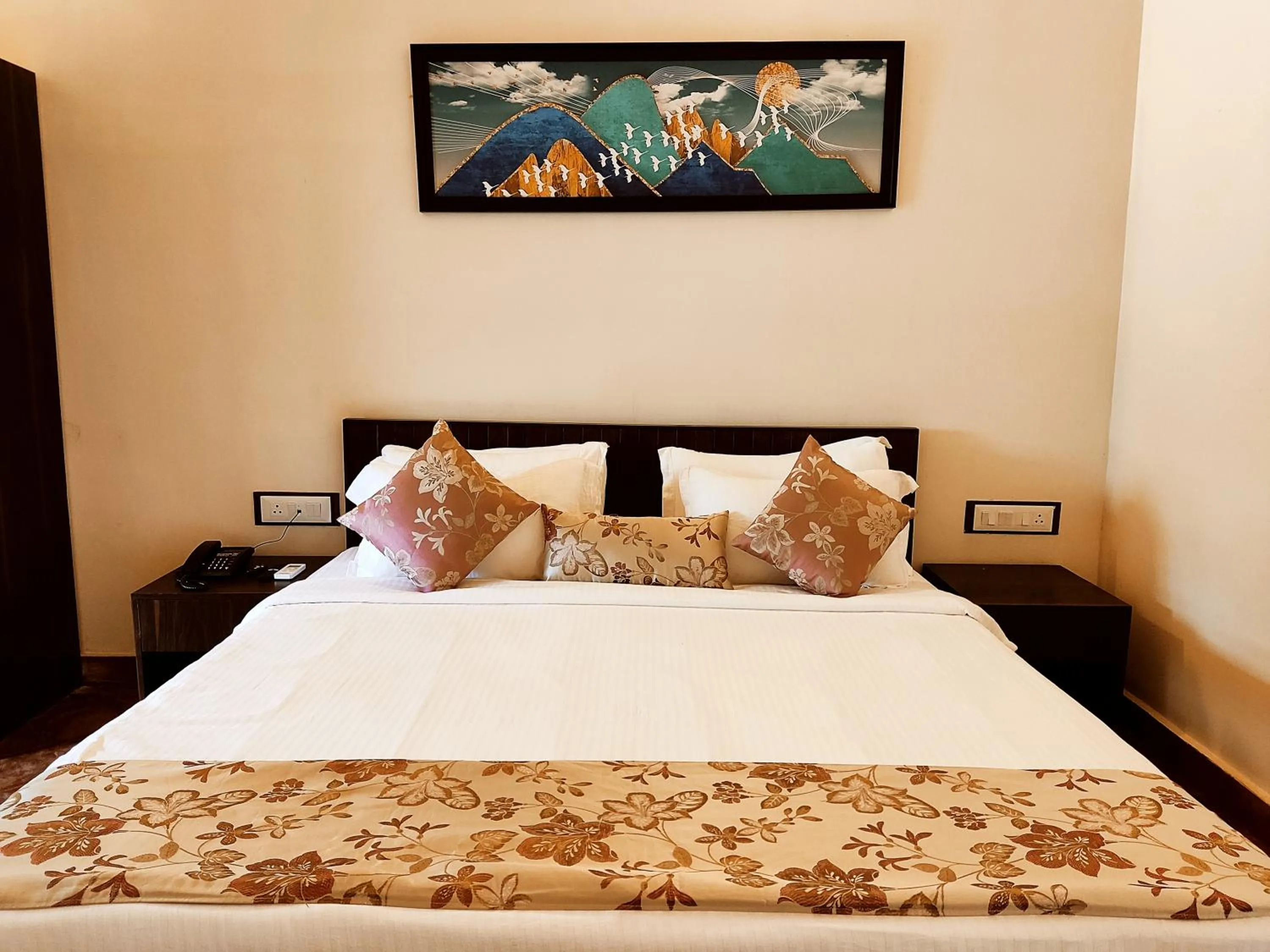 Bed in Chira Meadows Ecoresort, Dapoli