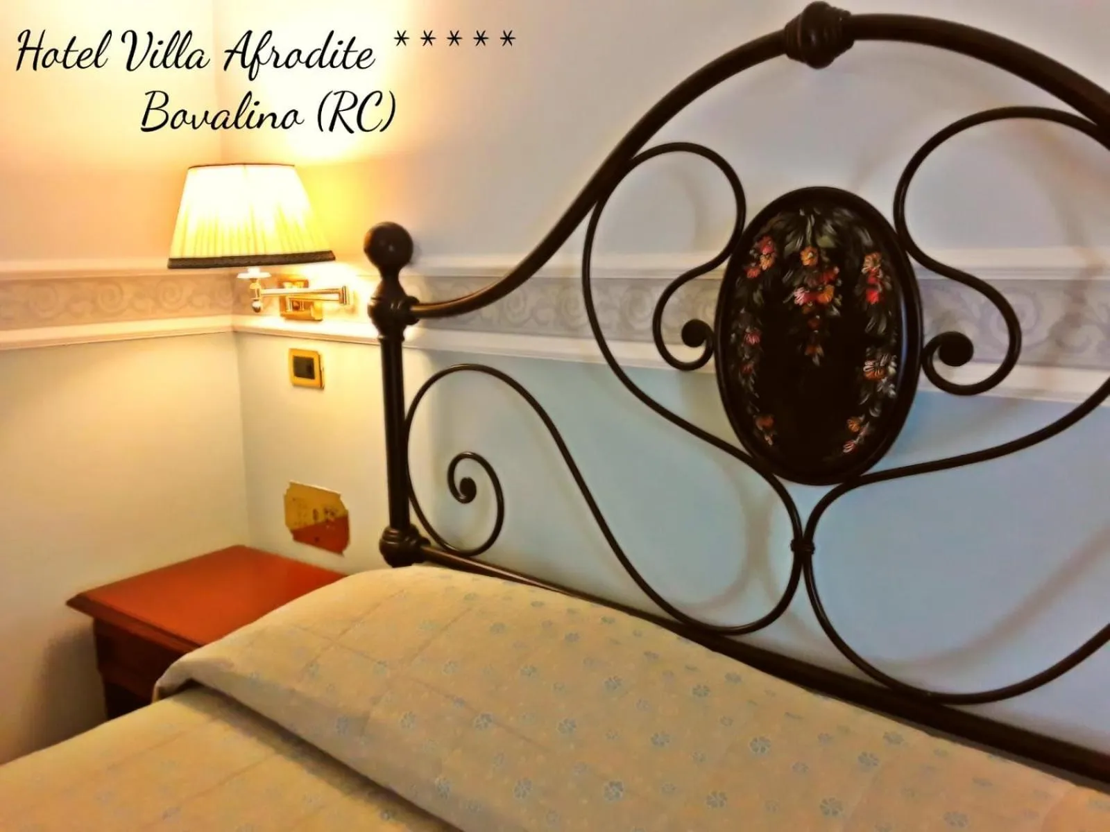 Bed in Afrodite Boutique Hotel