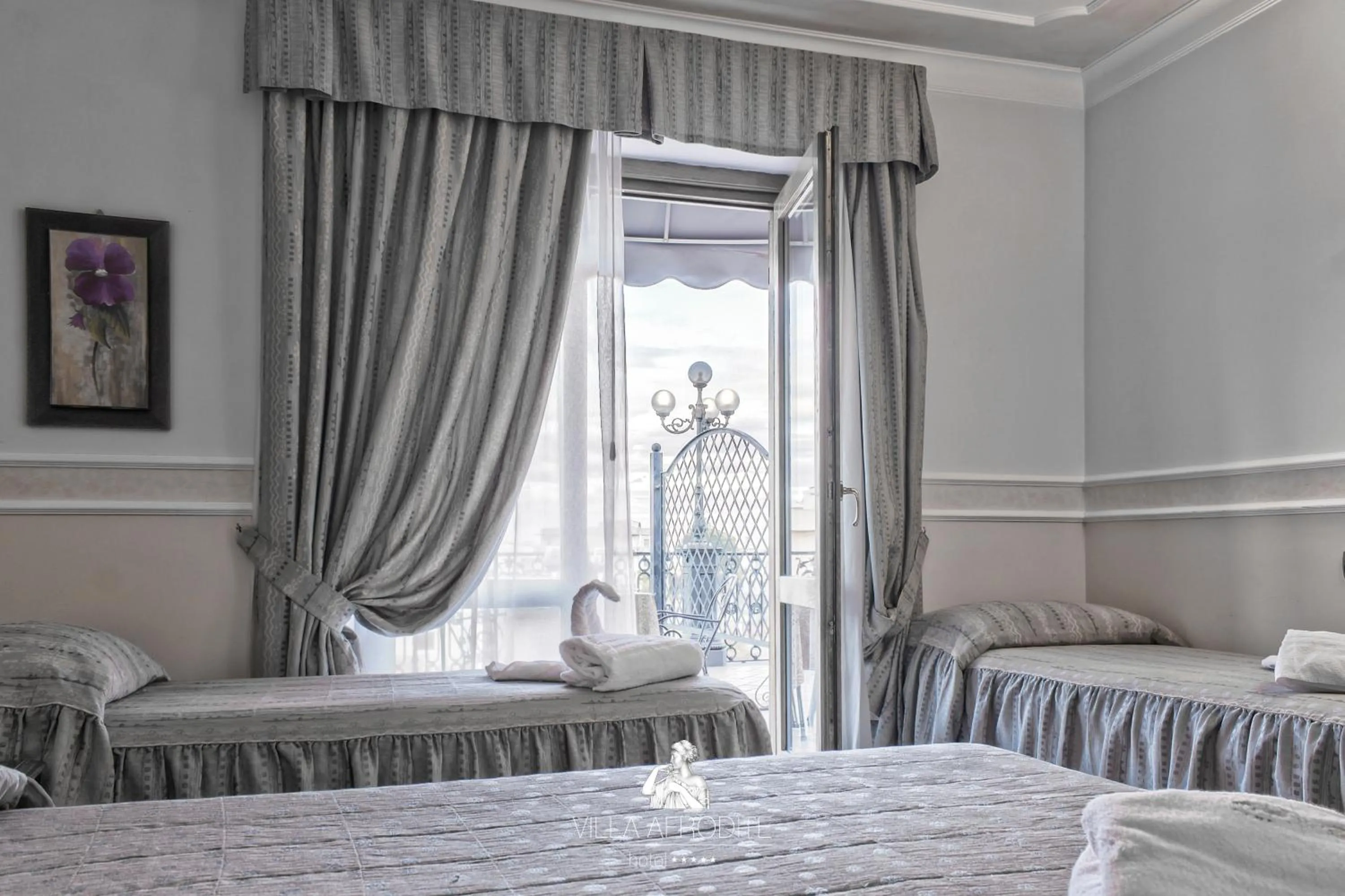 Photo of the whole room, Bed in Afrodite Boutique Hotel