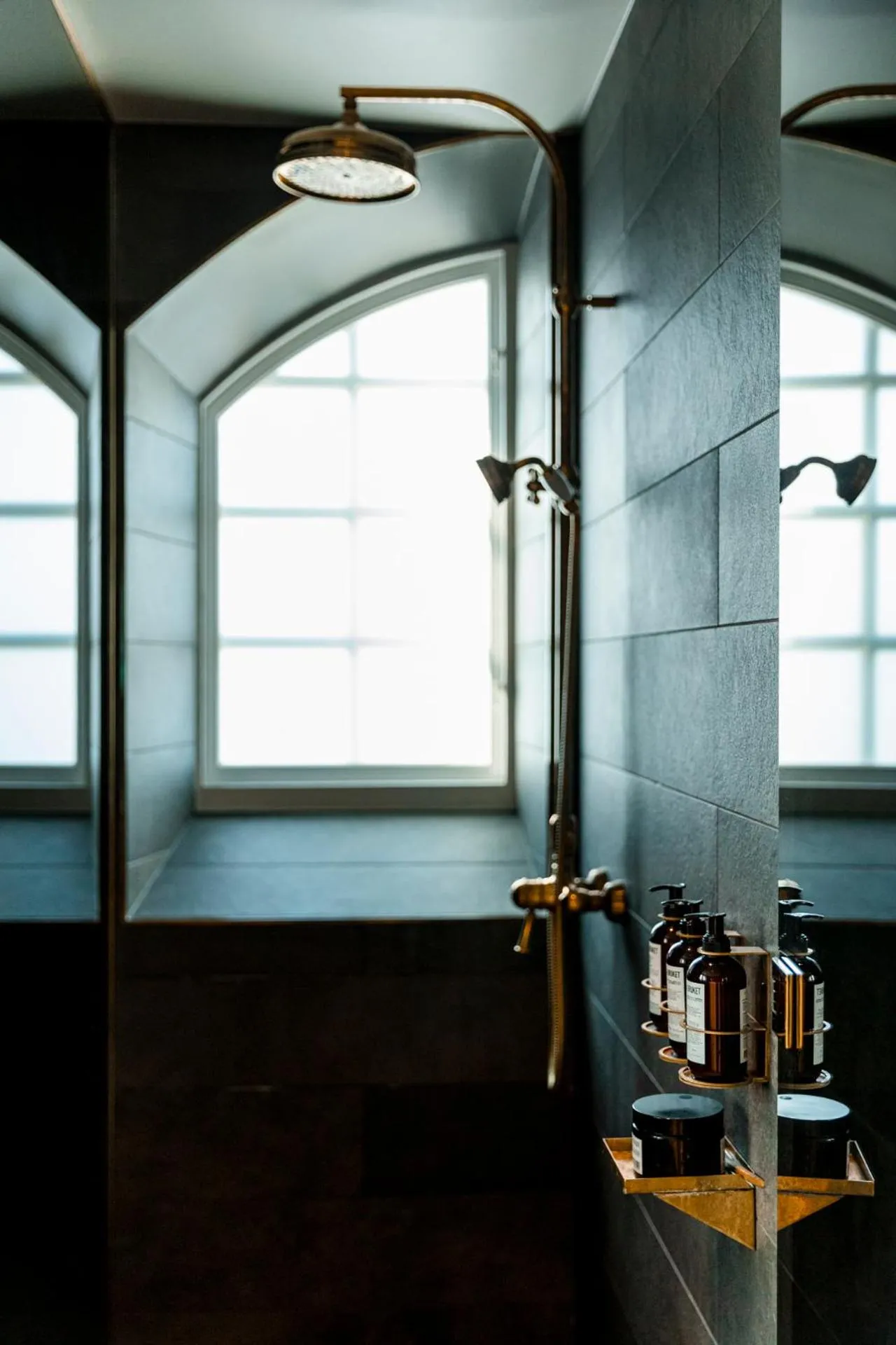 Shower in Slottsholmen Hotell och Restaurang