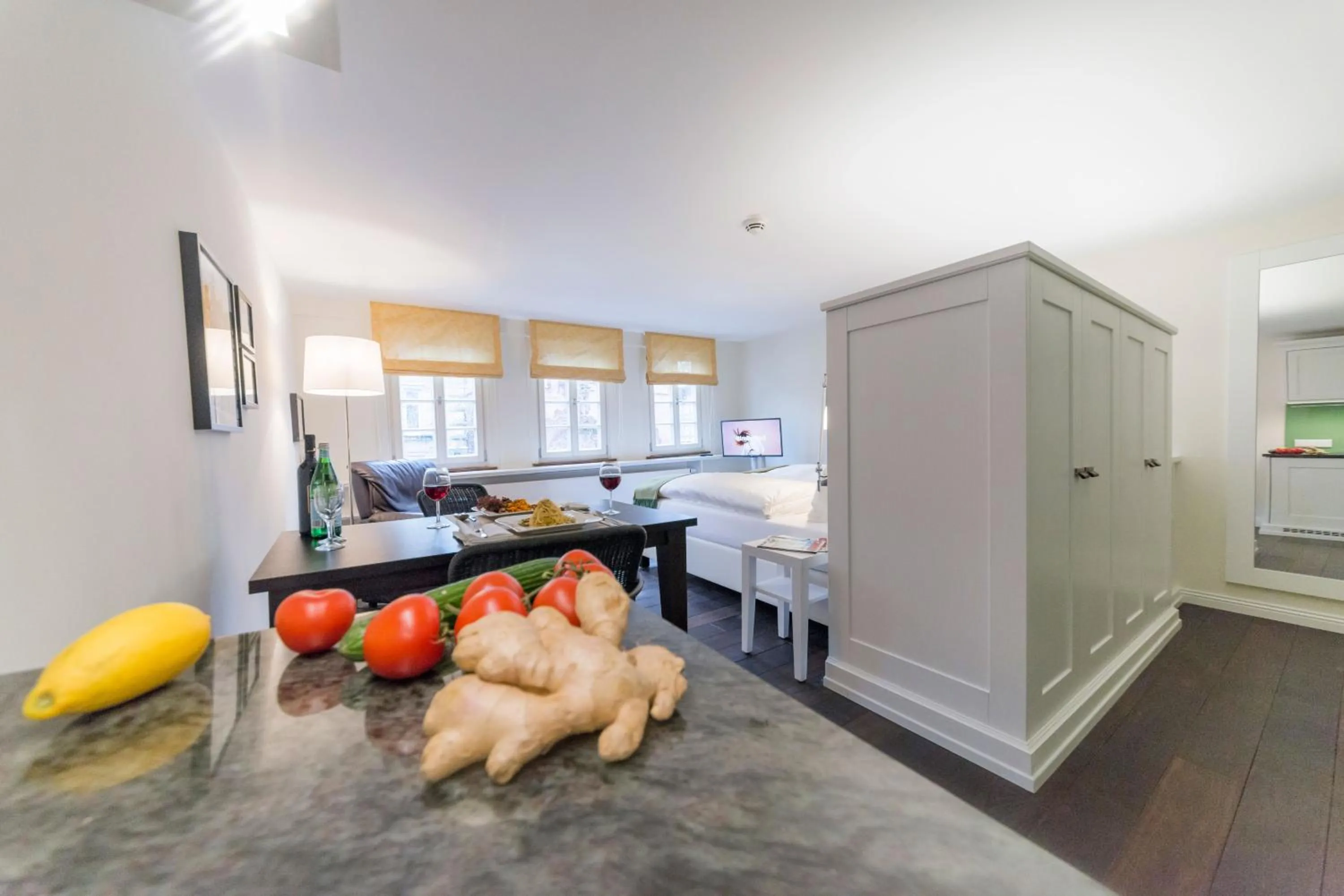 Kitchen or kitchenette in Gästehaus am Marktbrunnen