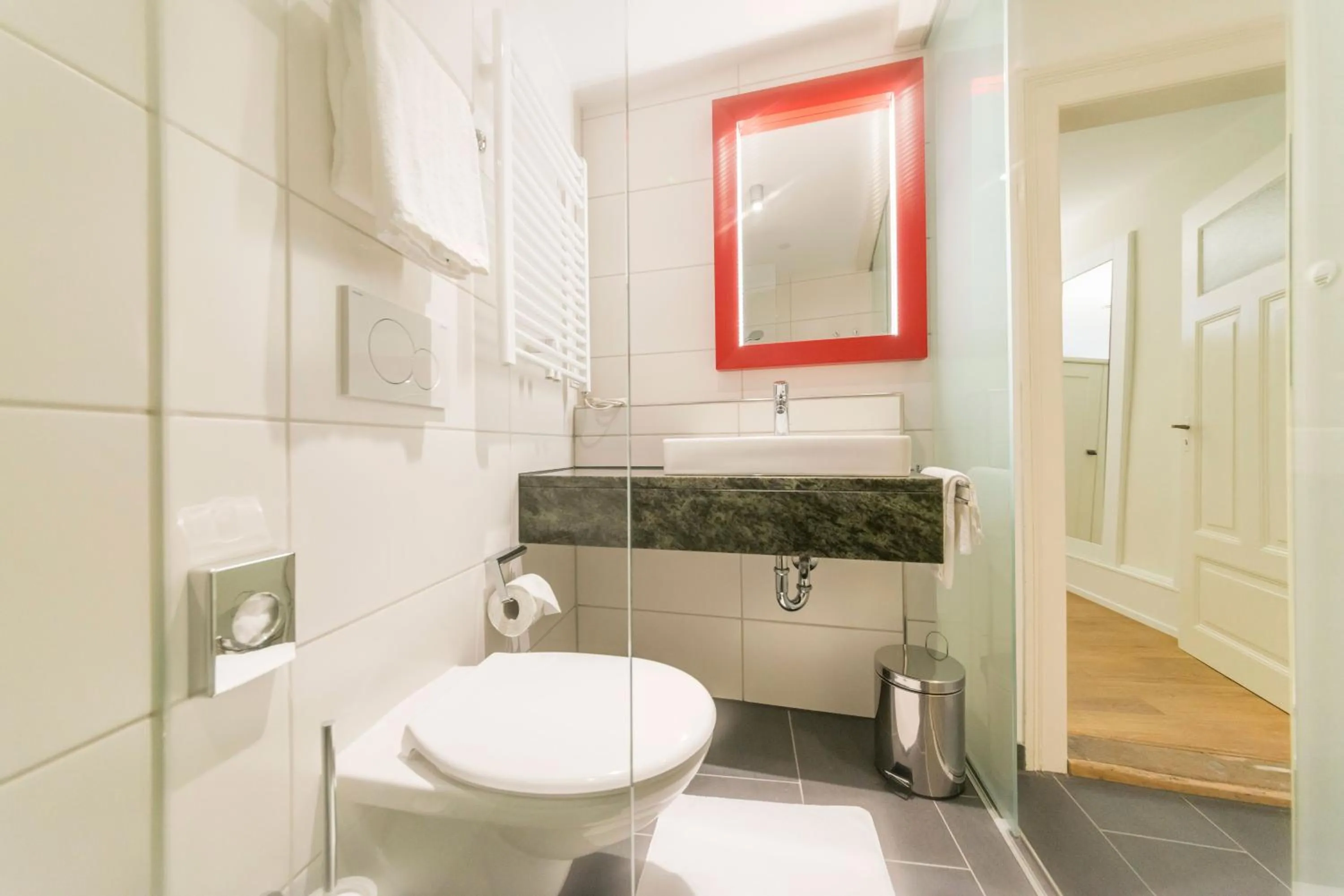 Bathroom in Gästehaus am Marktbrunnen