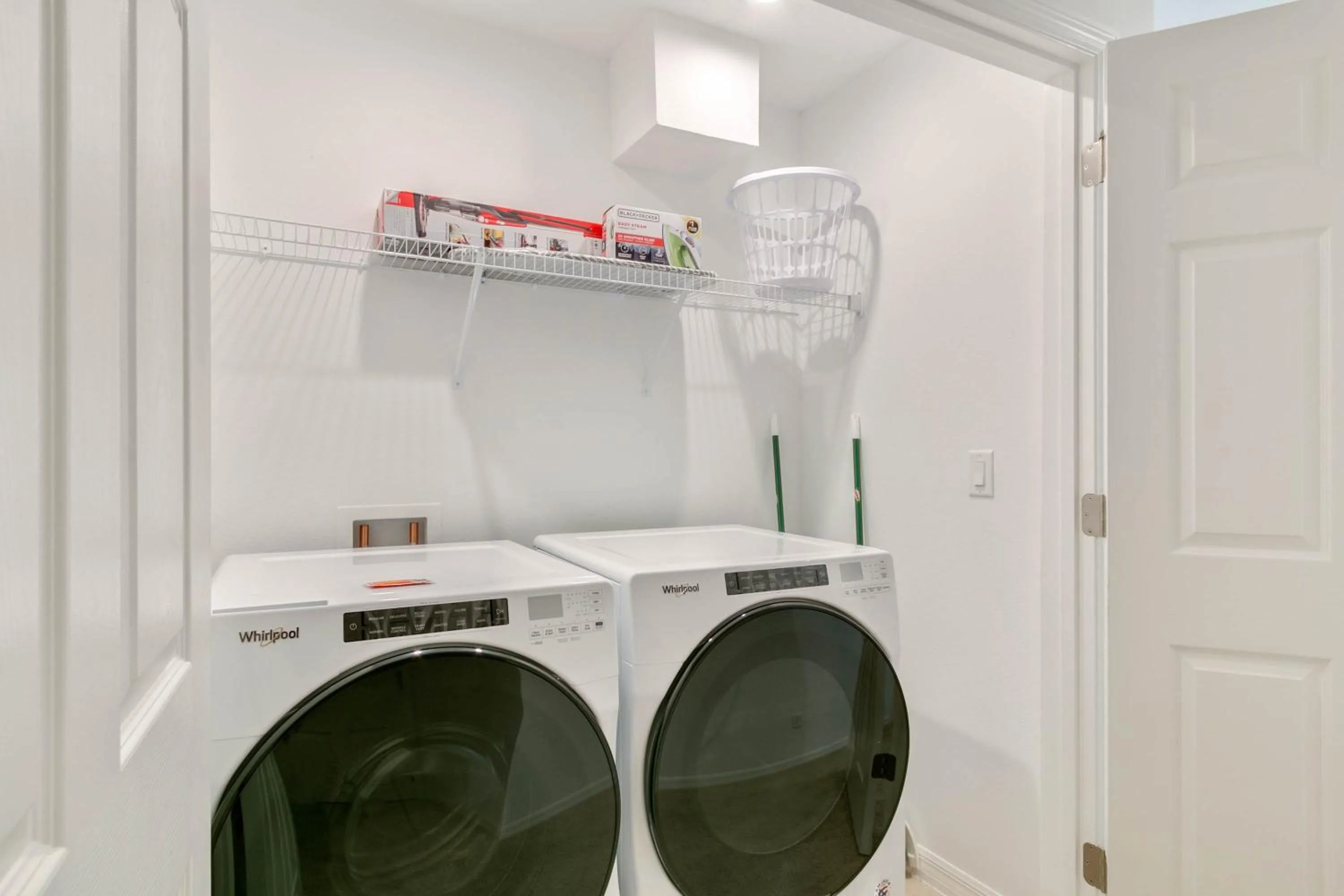 Property building in 4 Bedrooms 4 Bathrooms Solara 8964 Ad