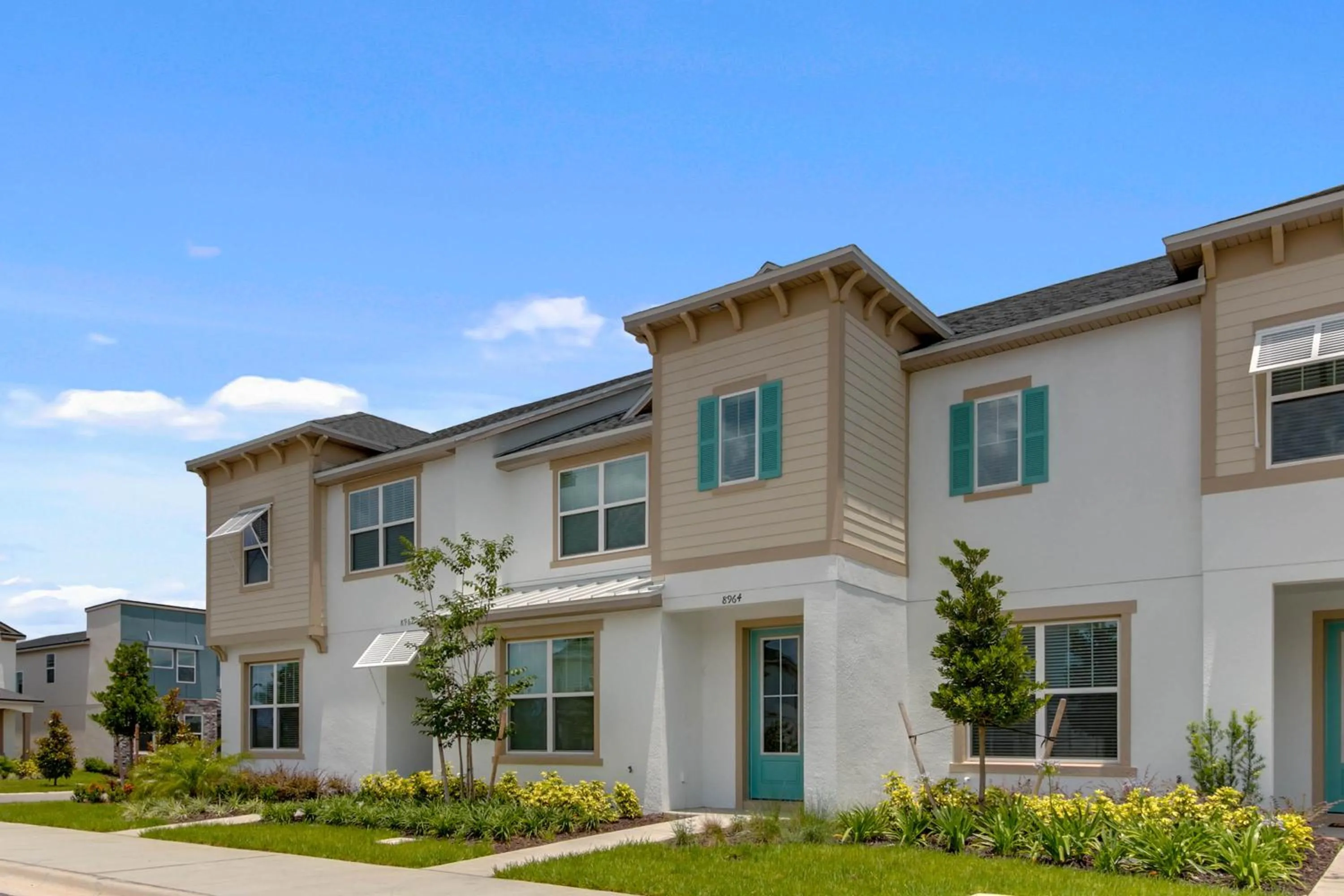 Property building in 4 Bedrooms 4 Bathrooms Solara 8964 Ad