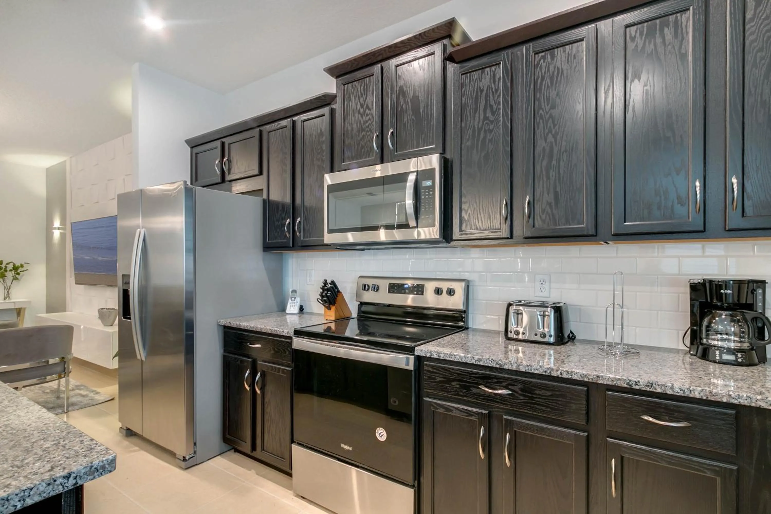 Property building in 4 Bedrooms 4 Bathrooms Solara 8964 Ad