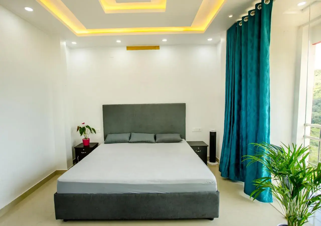Bed in Hidden Valley Hill View Cottage Vagamon by VOYE HOMES - Rooms with Valley View Bed in Hidden Valley Hill View Cottage Vagamon by VOYE HOMES - Rooms with Valley View