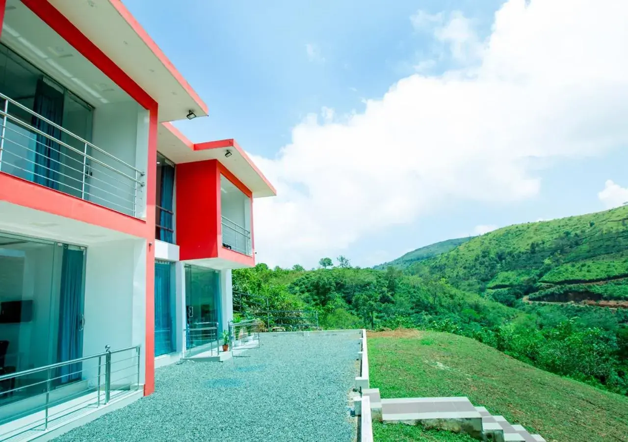 Property building in Hidden Valley Hill View Cottage Vagamon by VOYE HOMES - Rooms with Valley View Property building in Hidden Valley Hill View Cottage Vagamon by VOYE HOMES - Rooms with Valley View