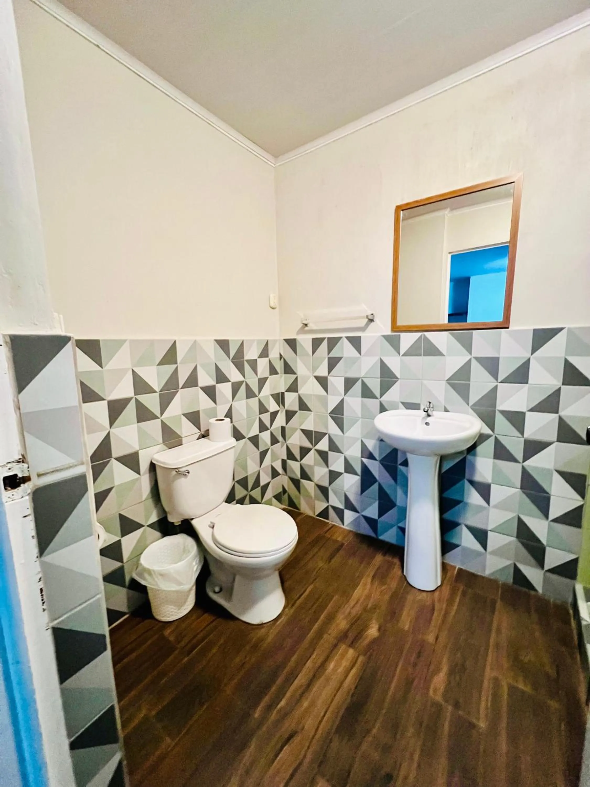 Toilet in Otoya 1907 Hotel