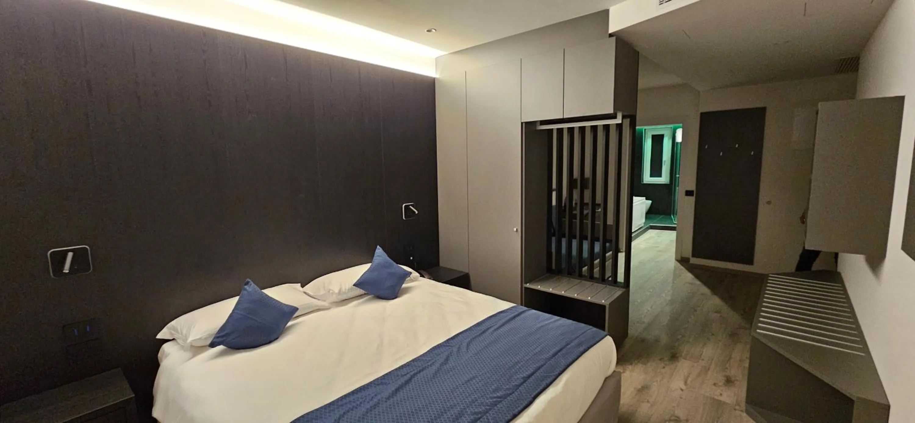 Bed in Albergo Cappello e Cadore