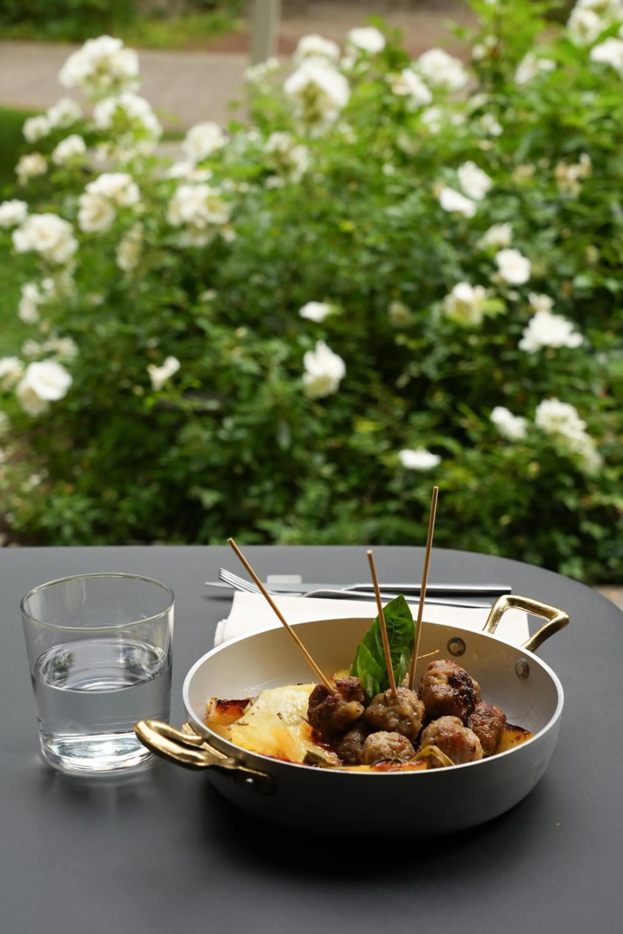 Restaurant/places to eat in Mercure Bologna Centro