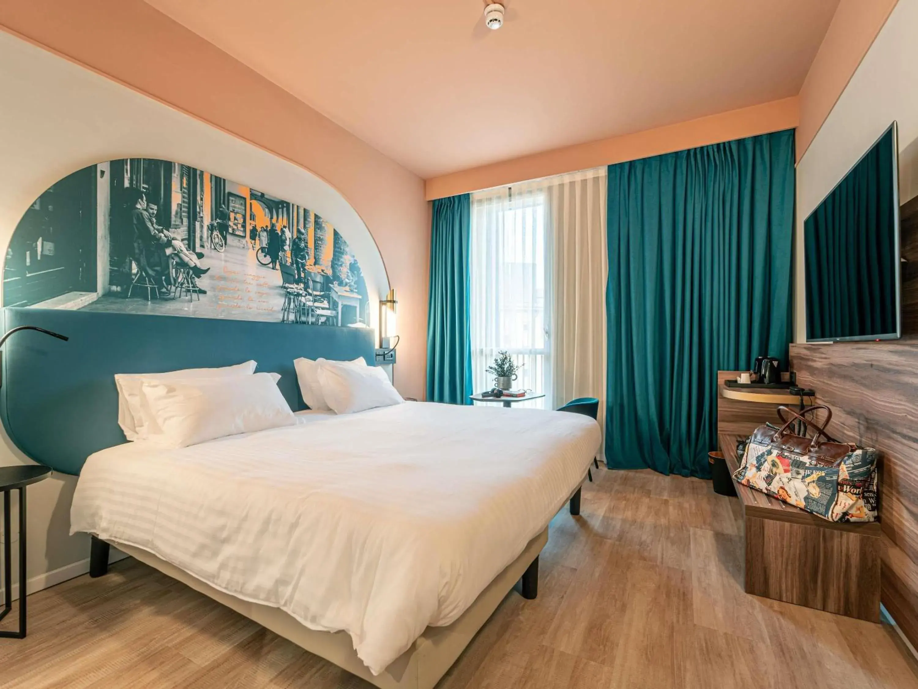 Bedroom, Bed in Mercure Bologna Centro Bedroom, Bed in Mercure Bologna Centro