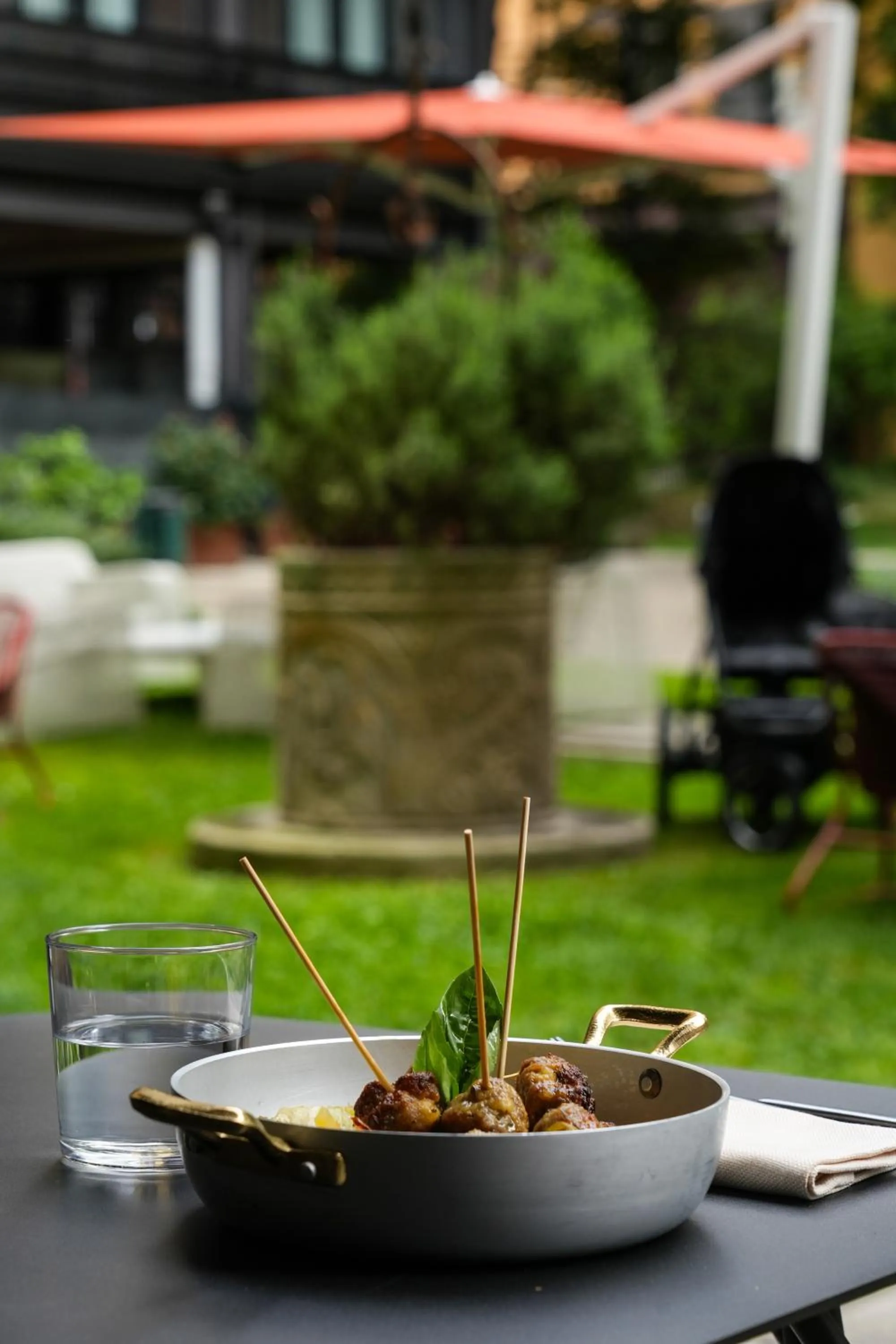 Restaurant/places to eat in Mercure Bologna Centro