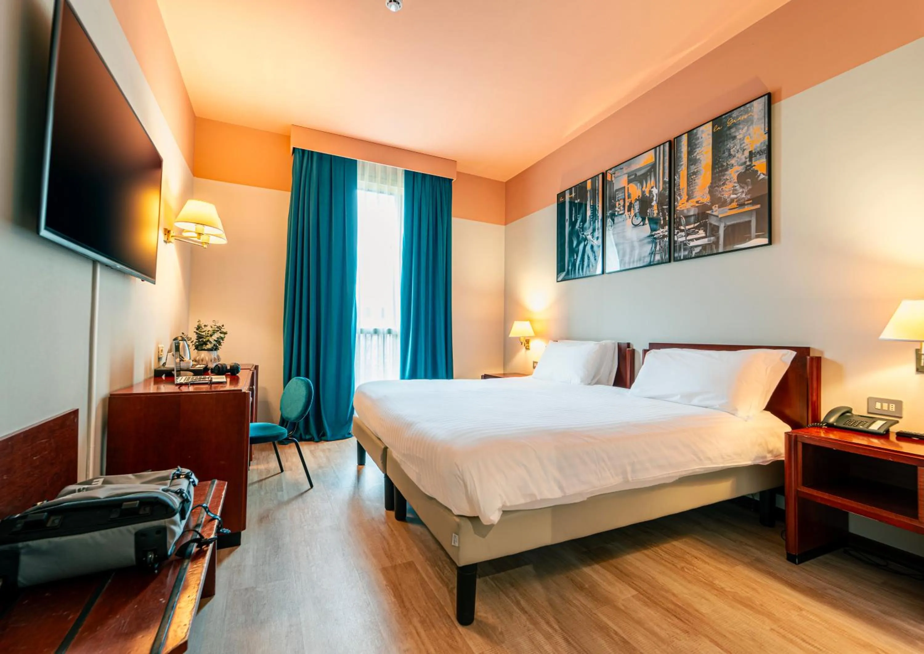 Bedroom, Bed in Mercure Bologna Centro