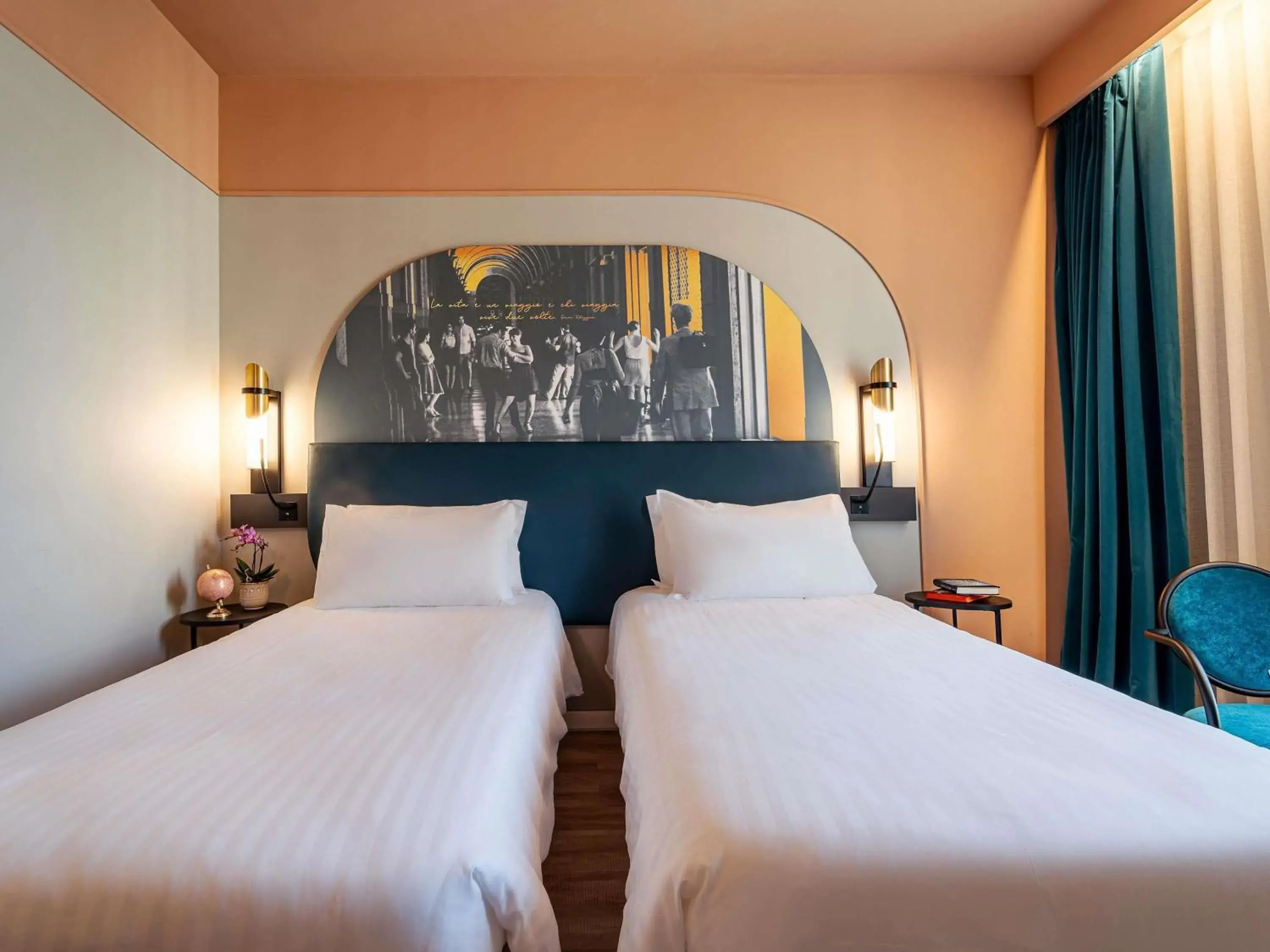 Bedroom, Bed in Mercure Bologna Centro Bedroom, Bed in Mercure Bologna Centro