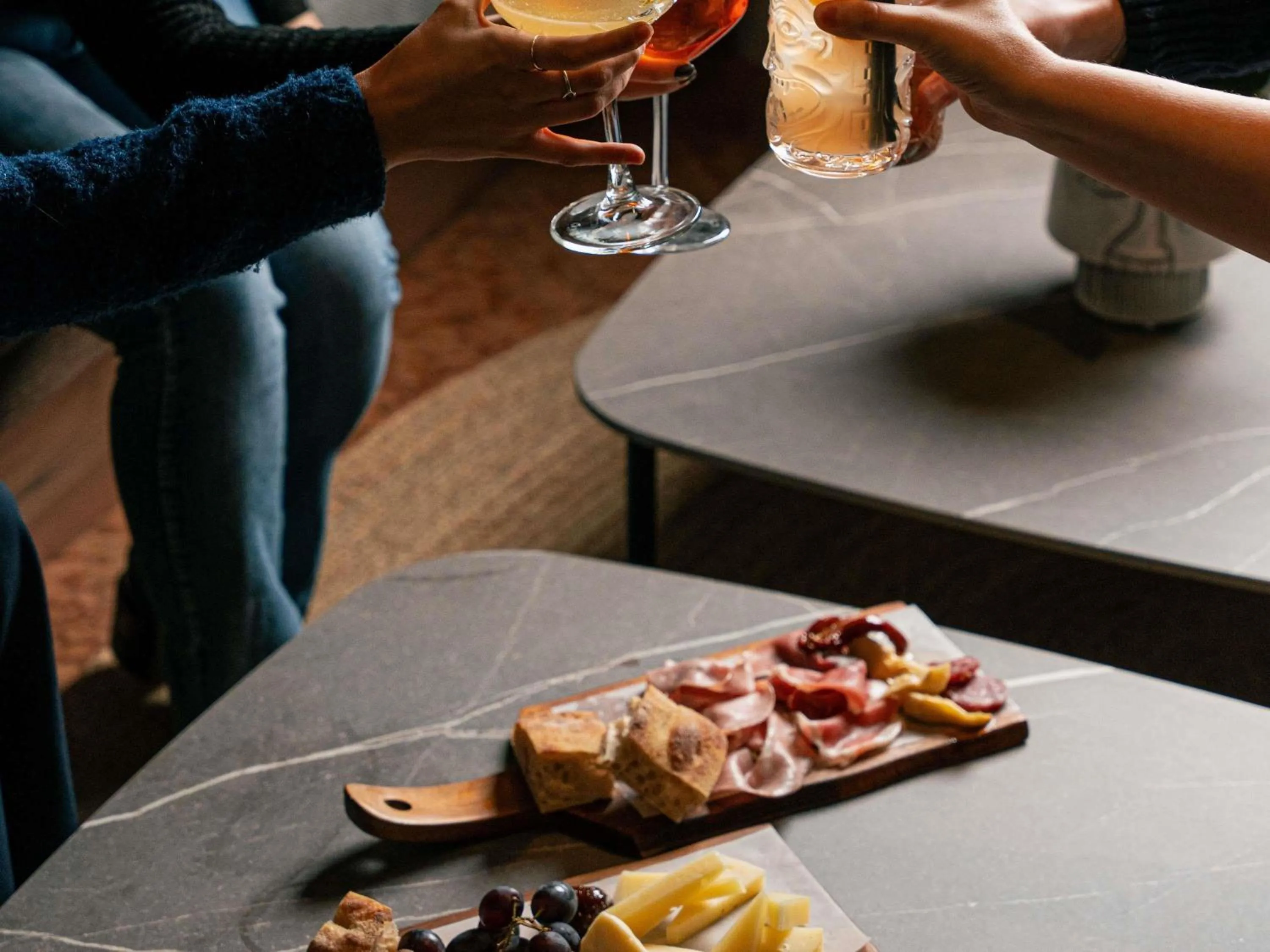 Lounge or bar in Mercure Bologna Centro