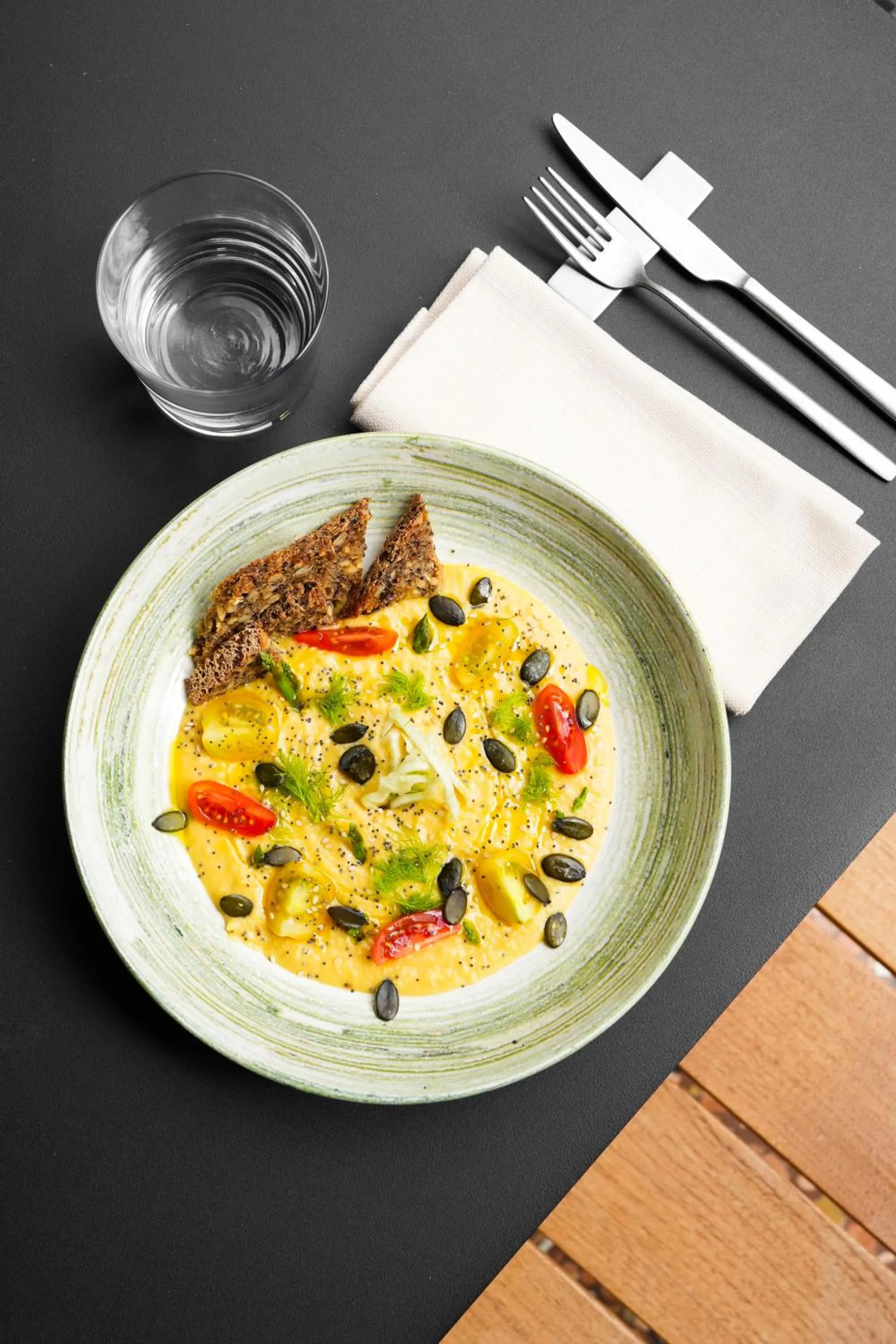 Restaurant/places to eat in Mercure Bologna Centro