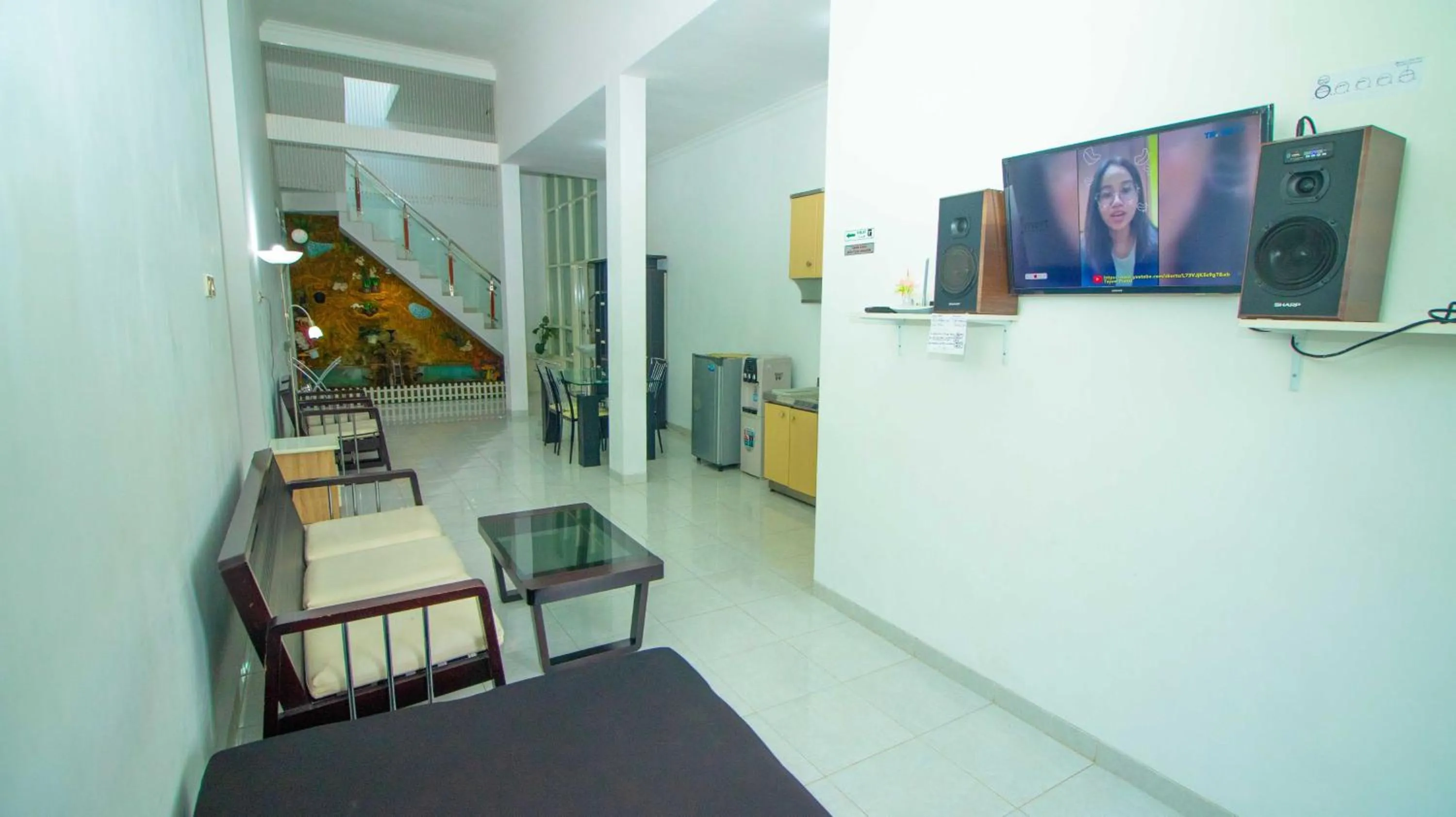 TV and multimedia in Villa El Nino 5 Bedroom dengan Rooftop Mountain View
