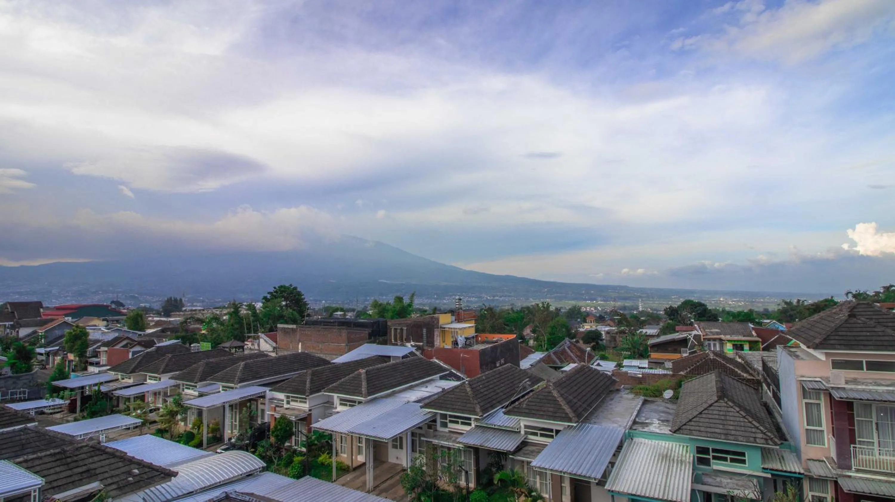 City view in Villa El Nino 5 Bedroom dengan Rooftop Mountain View