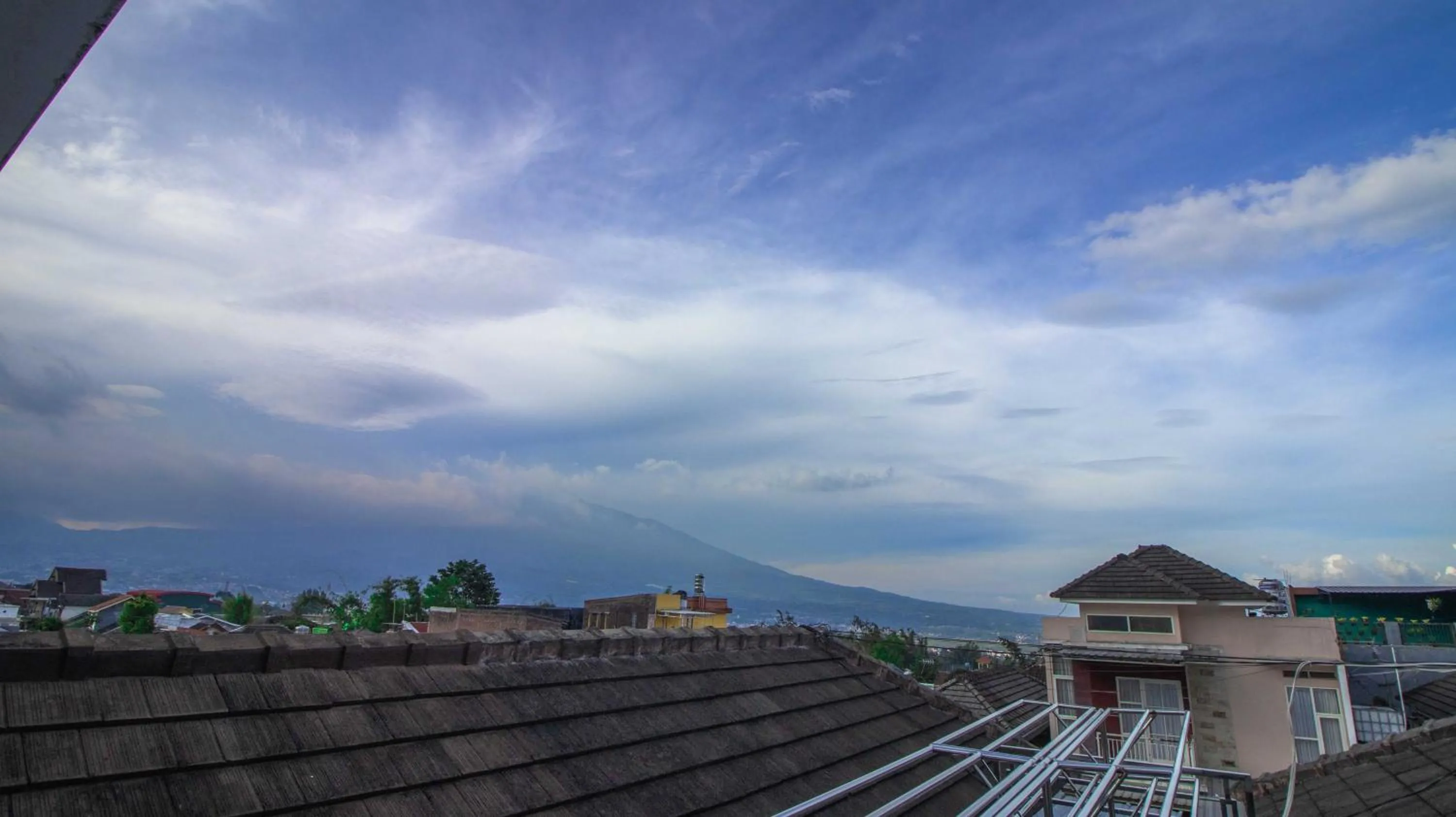 Mountain view in Villa El Nino 5 Bedroom dengan Rooftop Mountain View