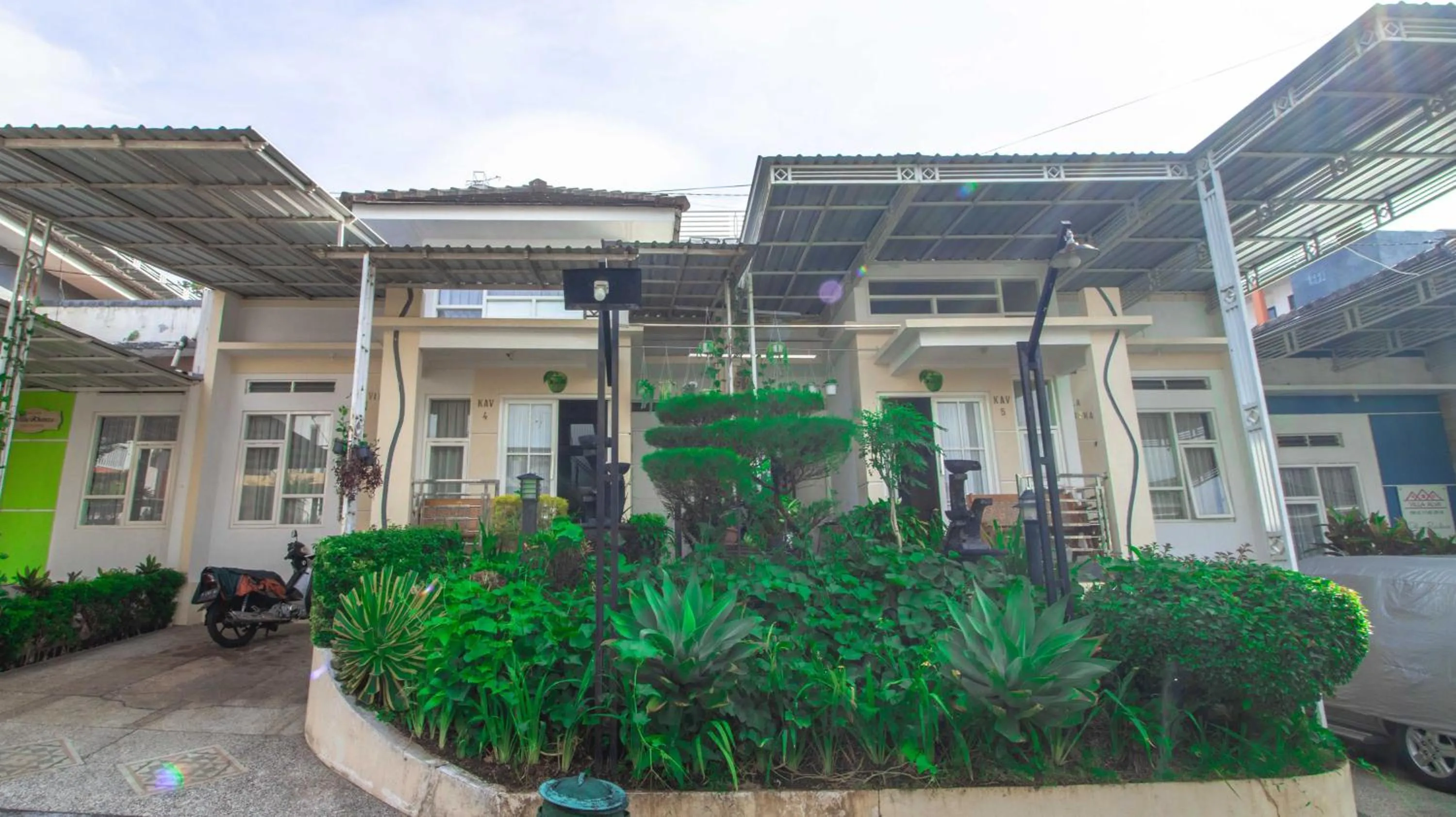 Property building in Villa El Nino 5 Bedroom dengan Rooftop Mountain View