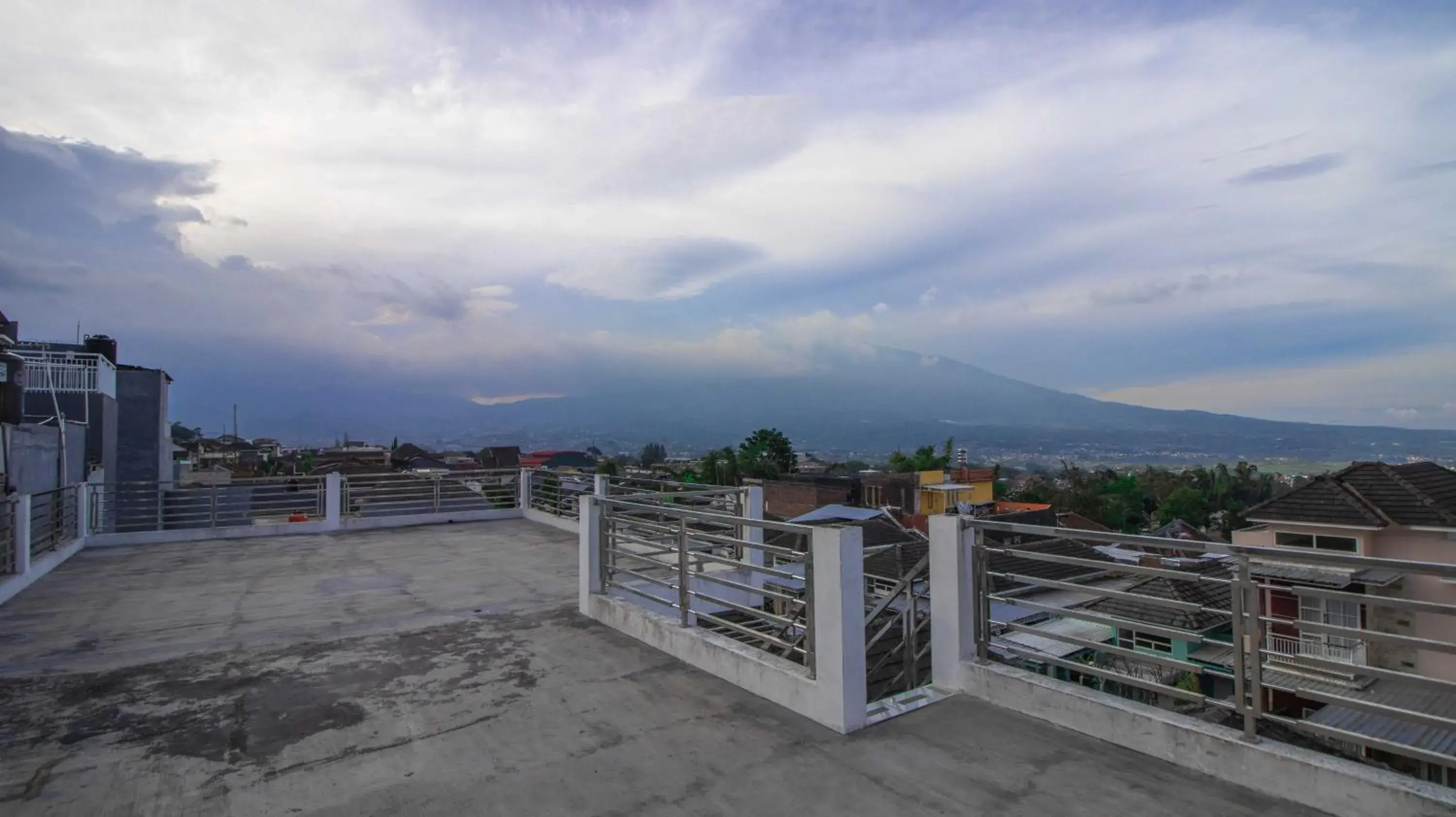 Villa El Nino 5 Bedroom dengan Rooftop Mountain View Villa El Nino 5 Bedroom dengan Rooftop Mountain View