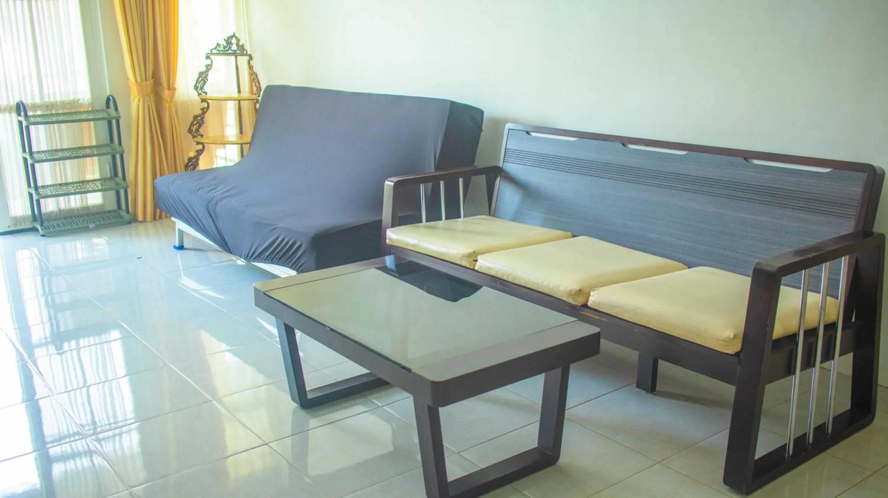 Living room in Villa El Nino 5 Bedroom dengan Rooftop Mountain View