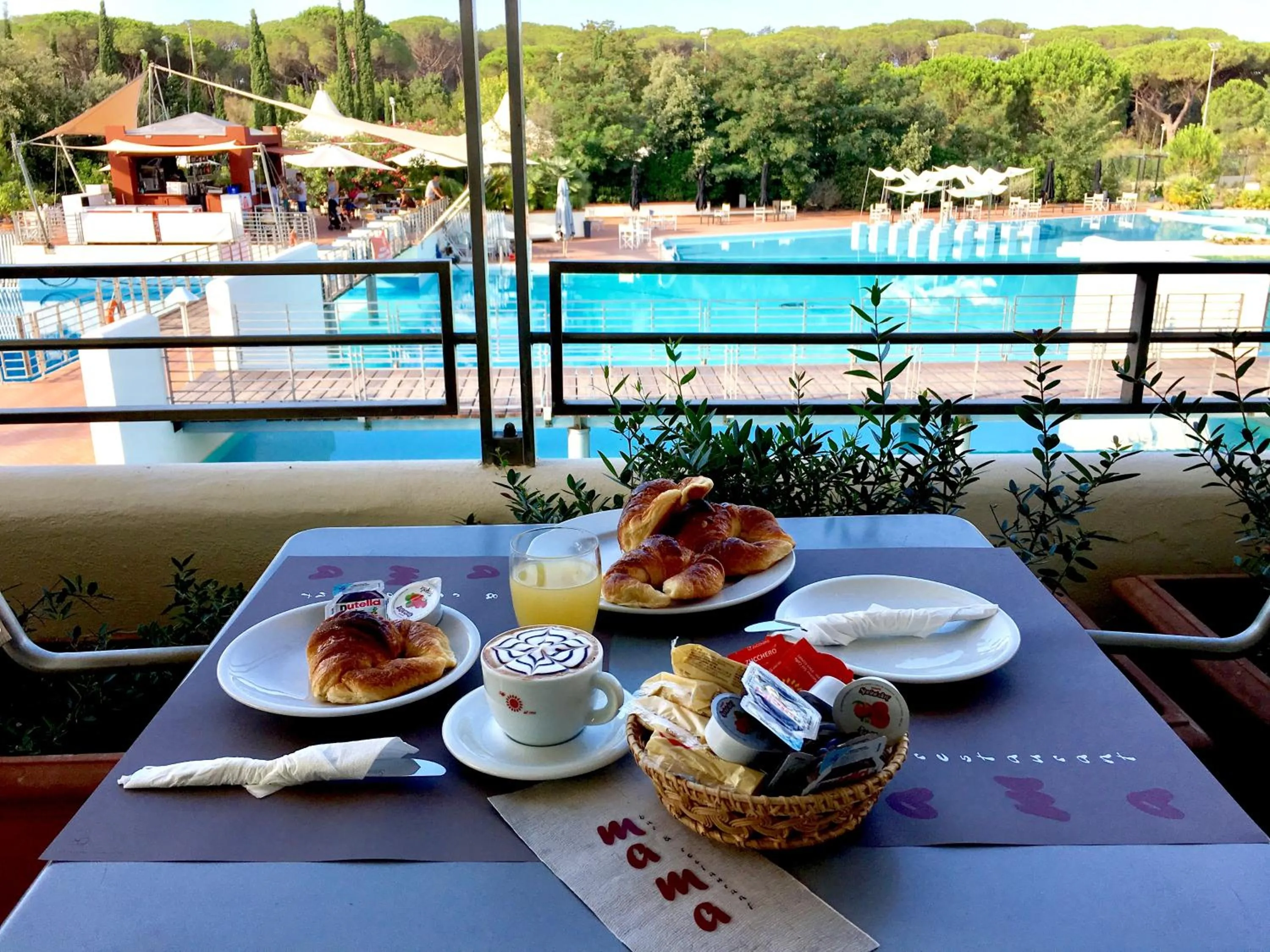 Breakfast in Camping Village Rocchette