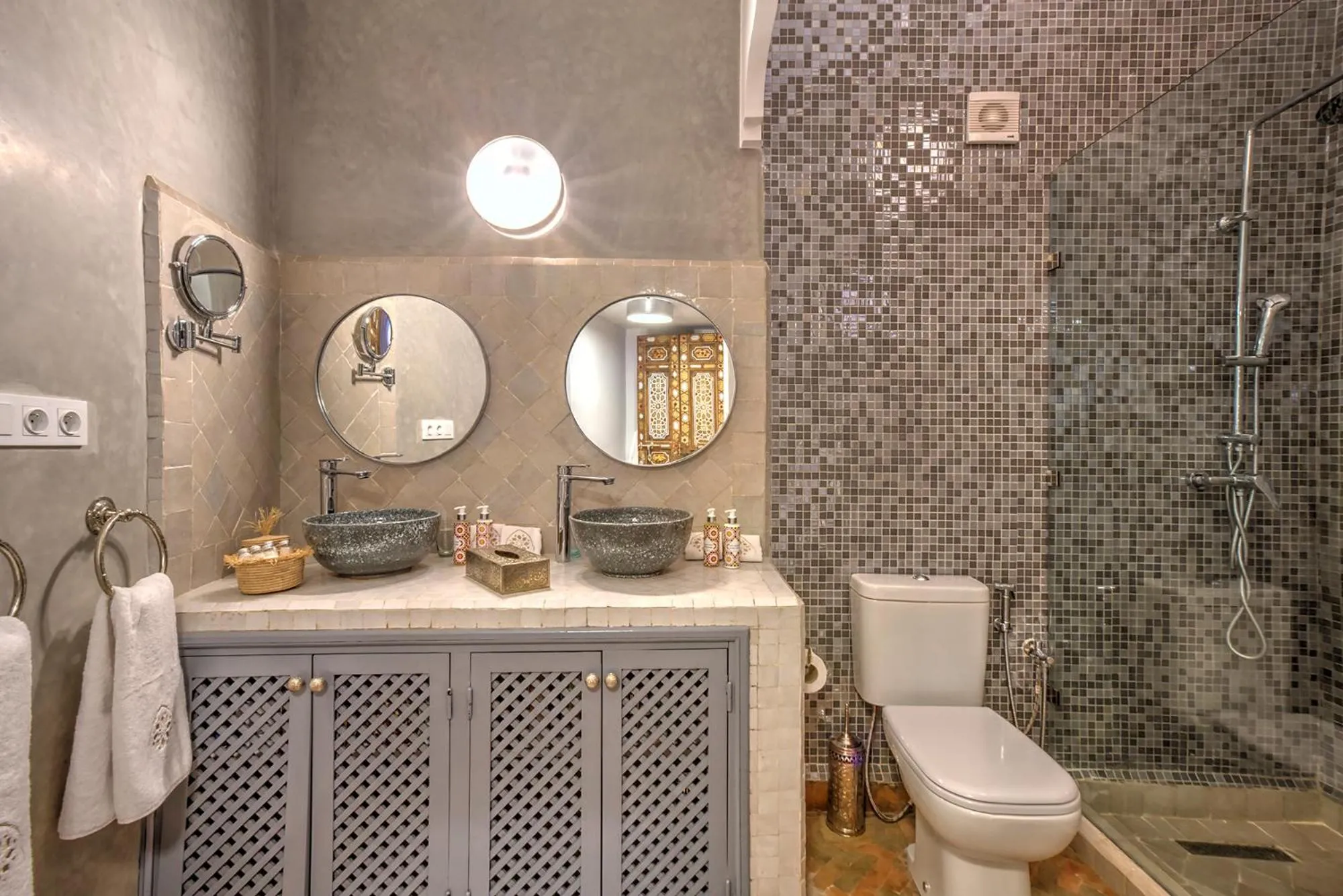 Bathroom in Riad Dar Fanny