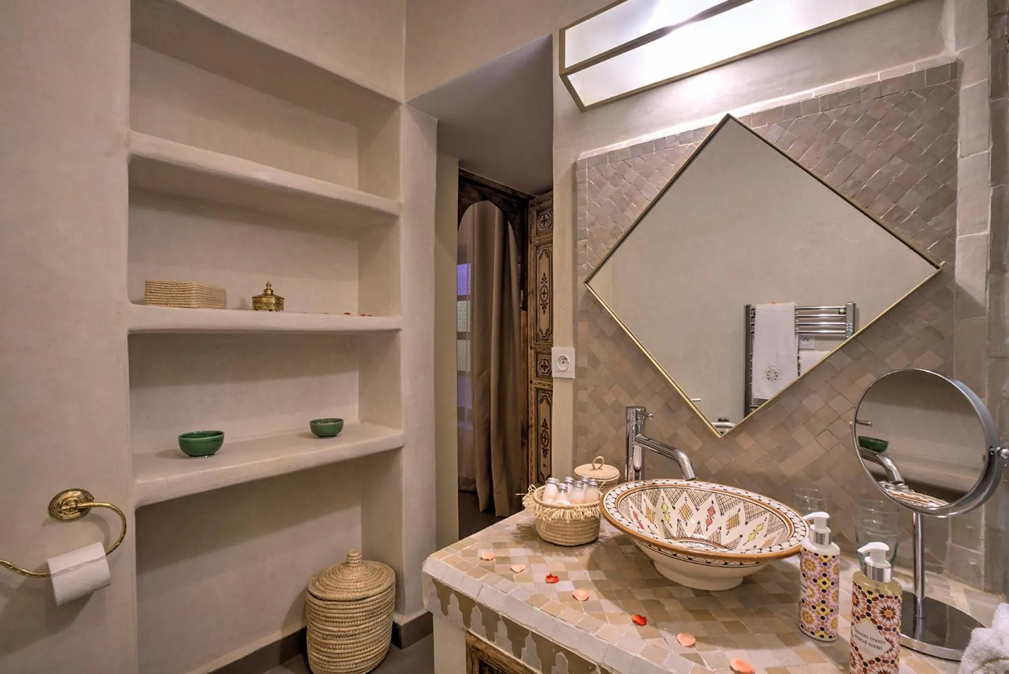 Bathroom in Riad Dar Fanny