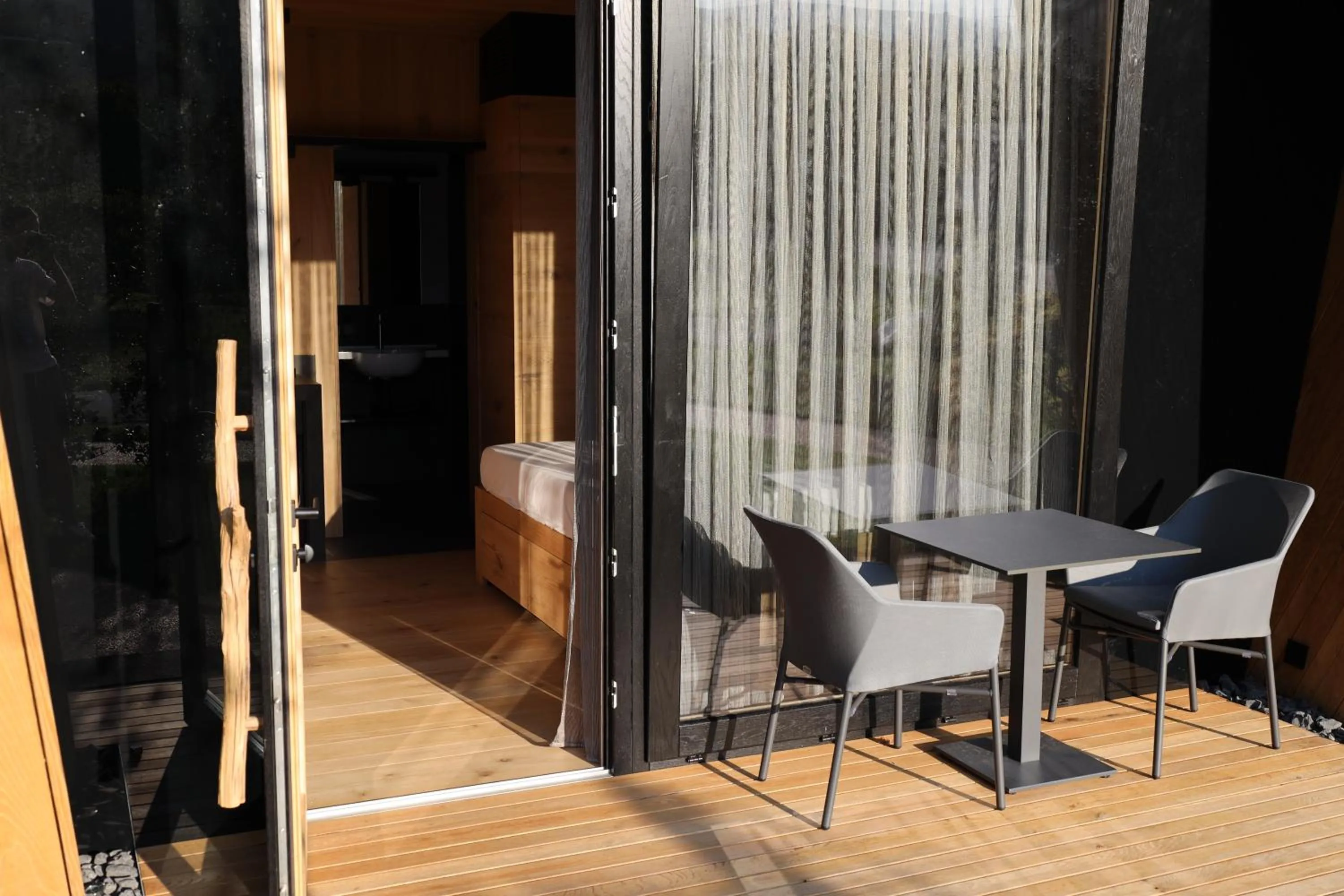 Facade/entrance in Roggia dei Cedri