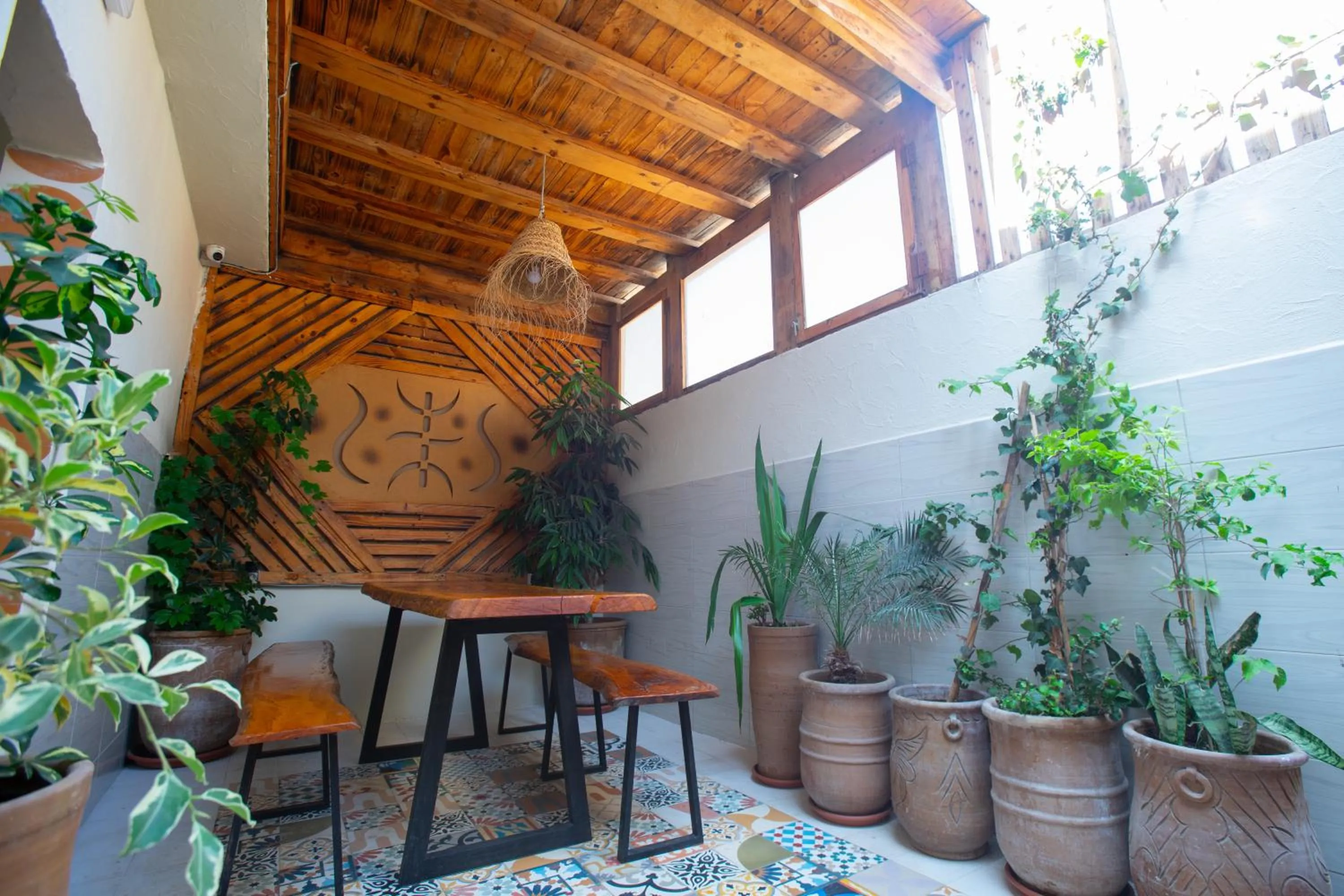 Seating area in Anza surfhouse
