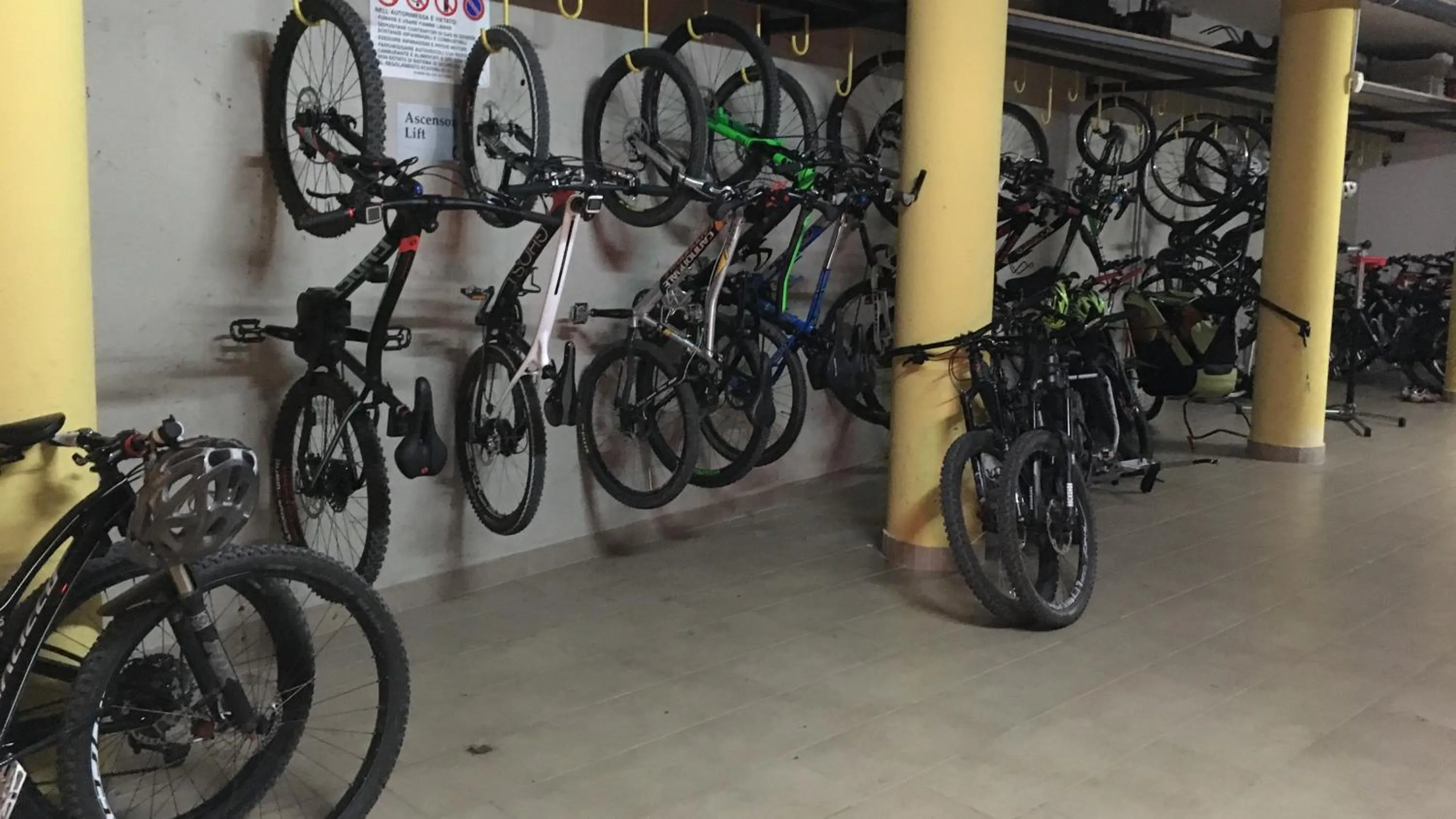 Sports in Park Hotel Il Vigneto