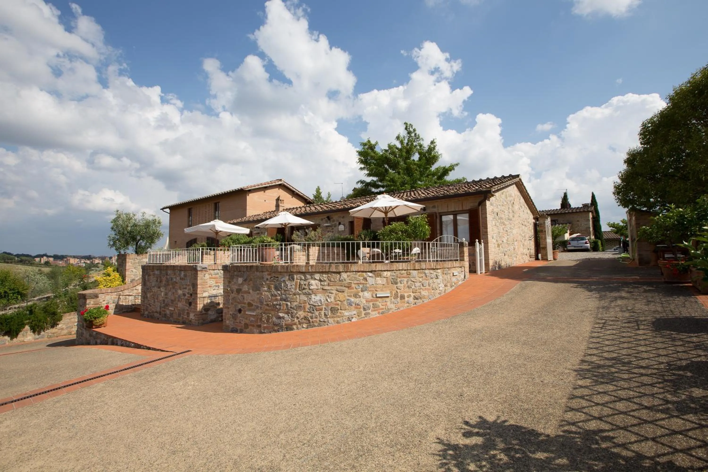 Facade/entrance in Antica Fonte Residenza di Siena