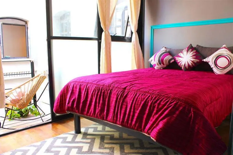 Queen Room with Shared Bathroom in Metro Hostal Boutique