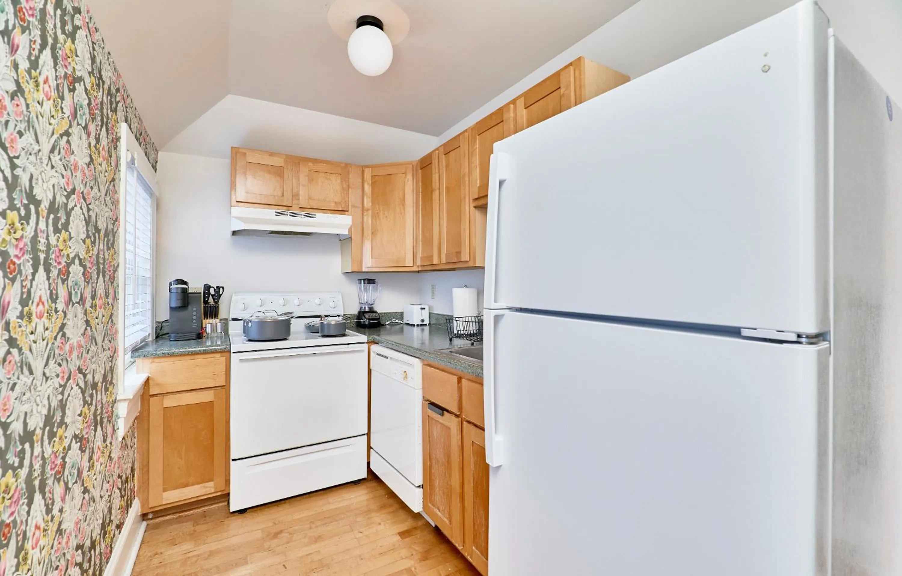 Kitchen or kitchenette in WhiteHouse at Grand Central