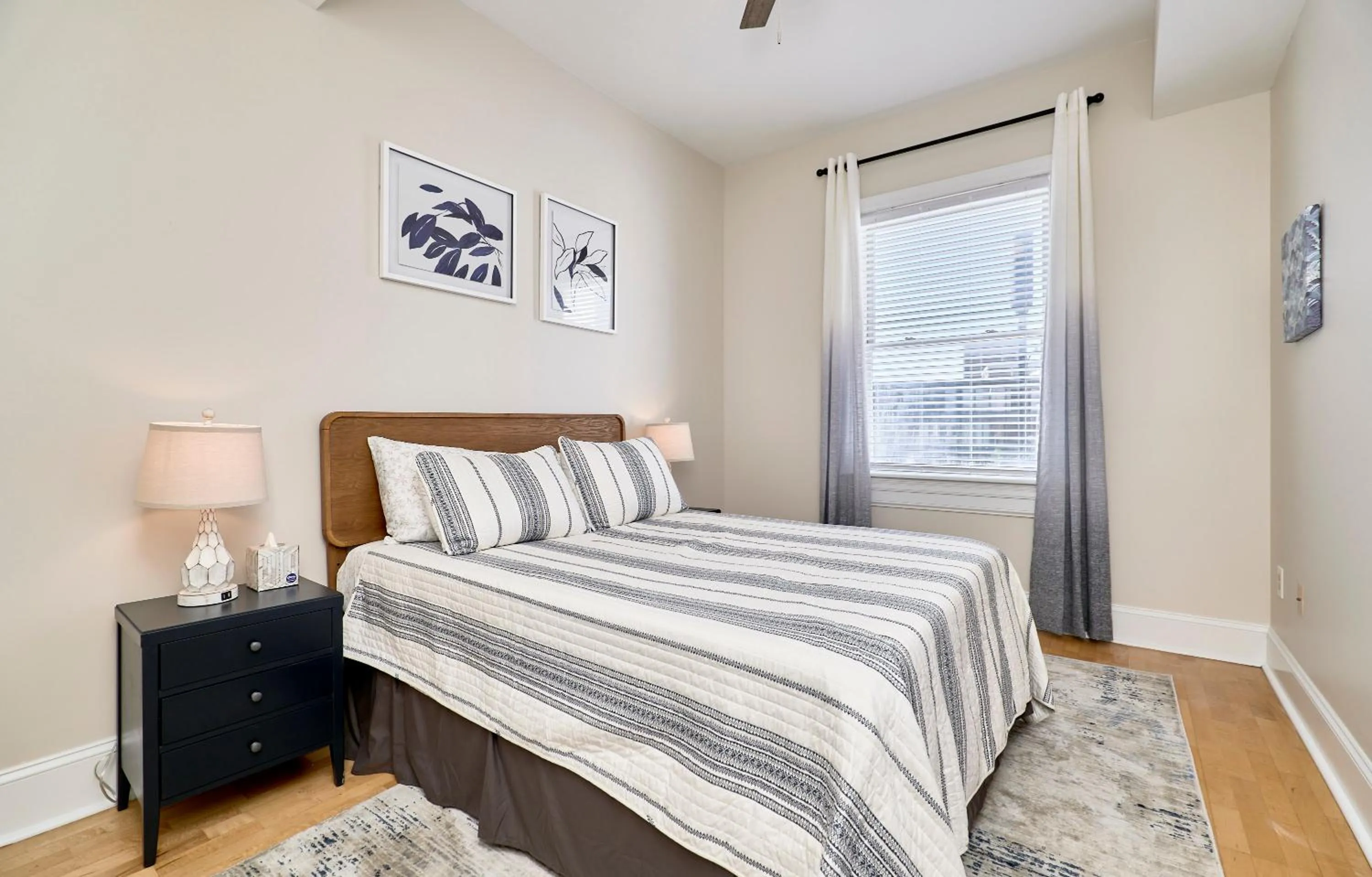 Bed in WhiteHouse at Grand Central