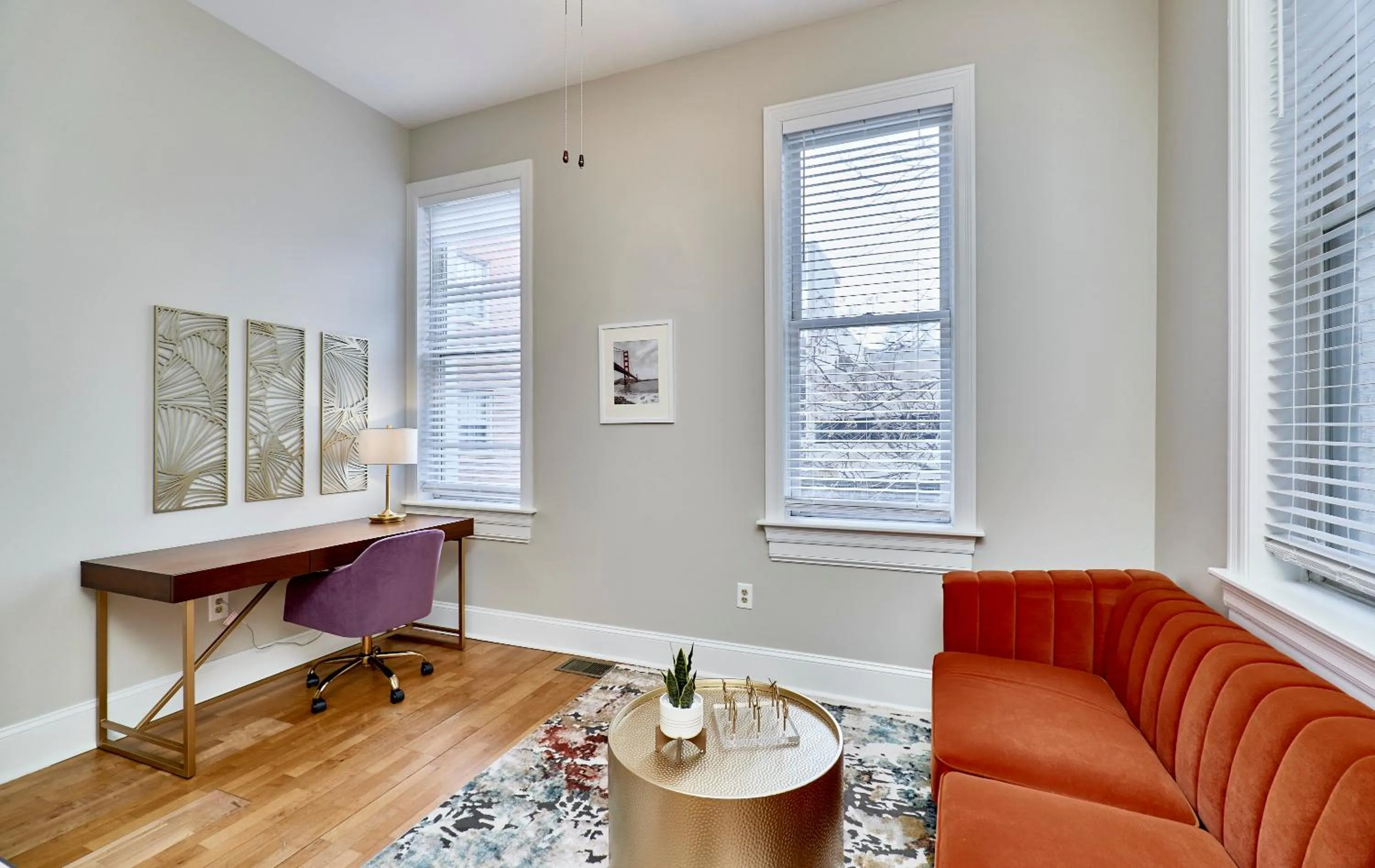 Seating area in WhiteHouse at Grand Central