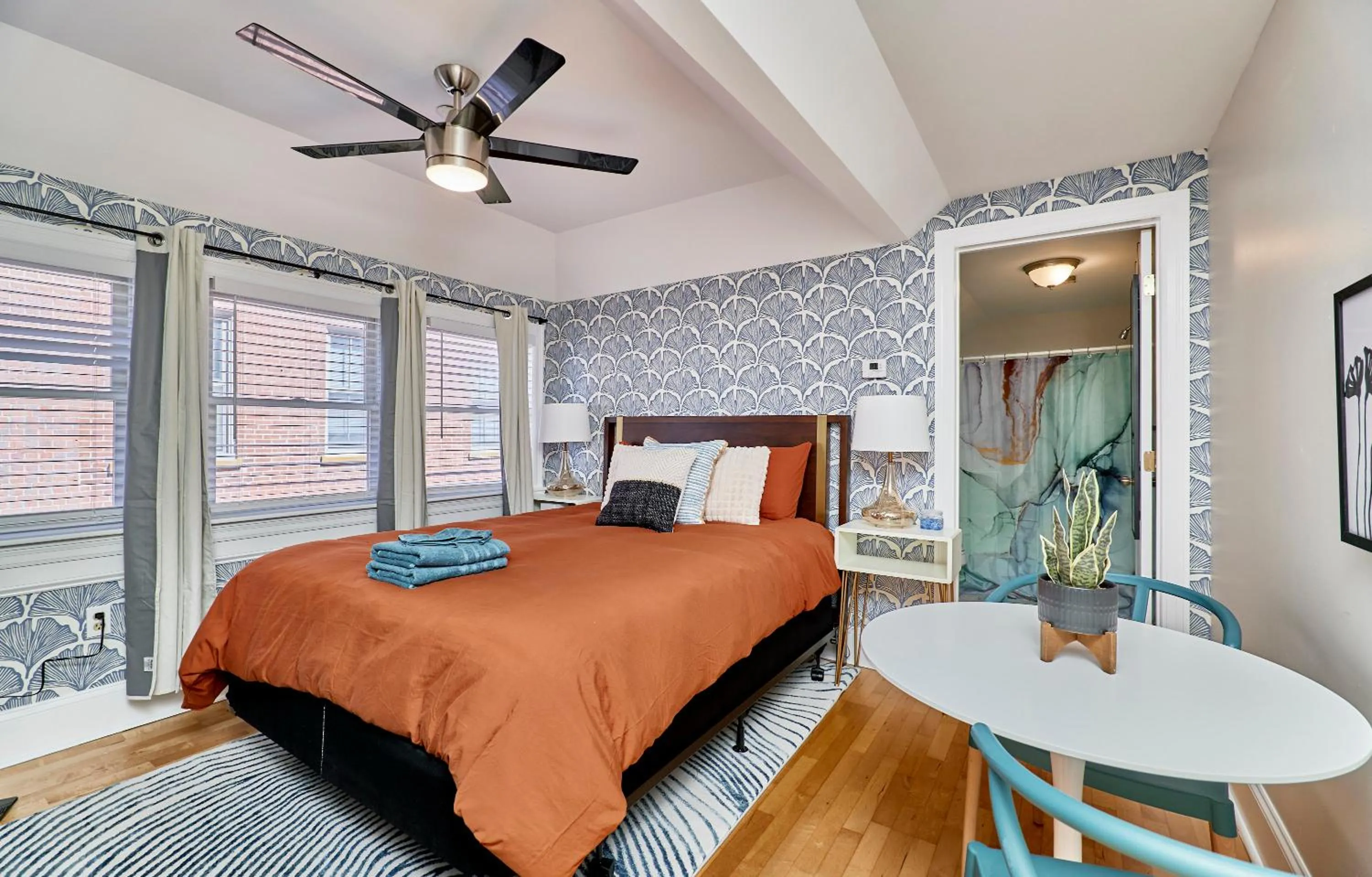 Bed in WhiteHouse at Grand Central