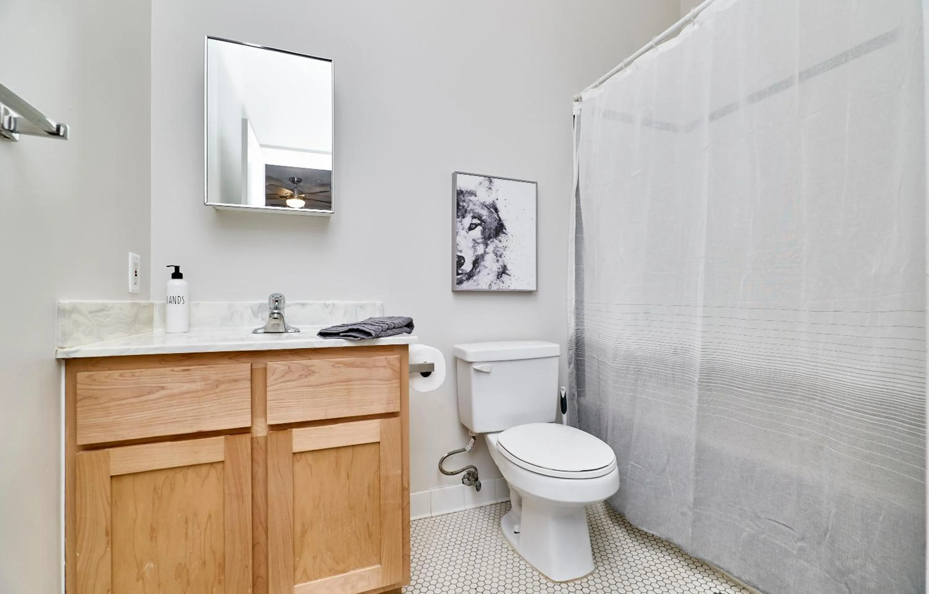 Bathroom in WhiteHouse at Grand Central