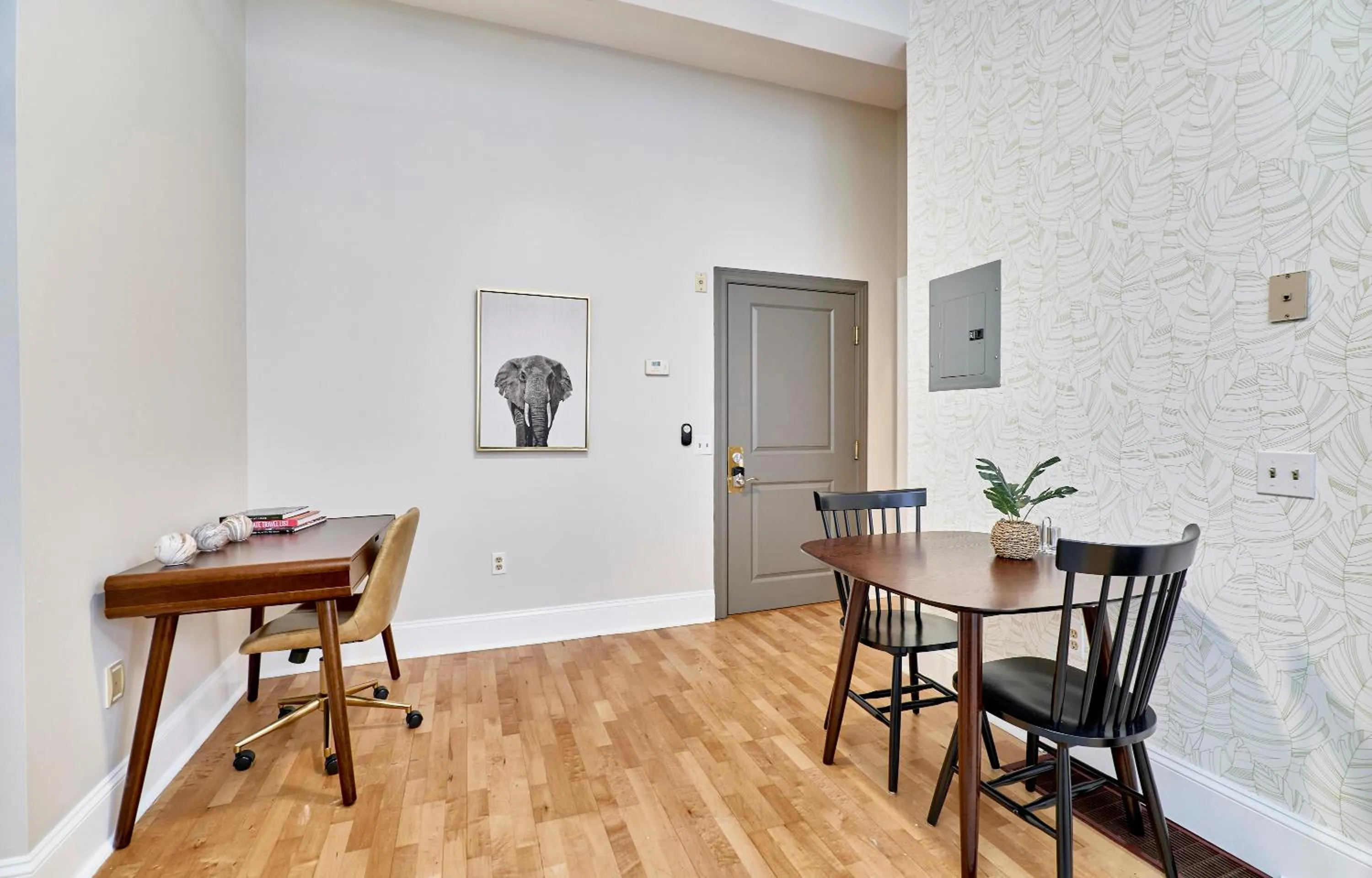 Dining area in WhiteHouse at Grand Central