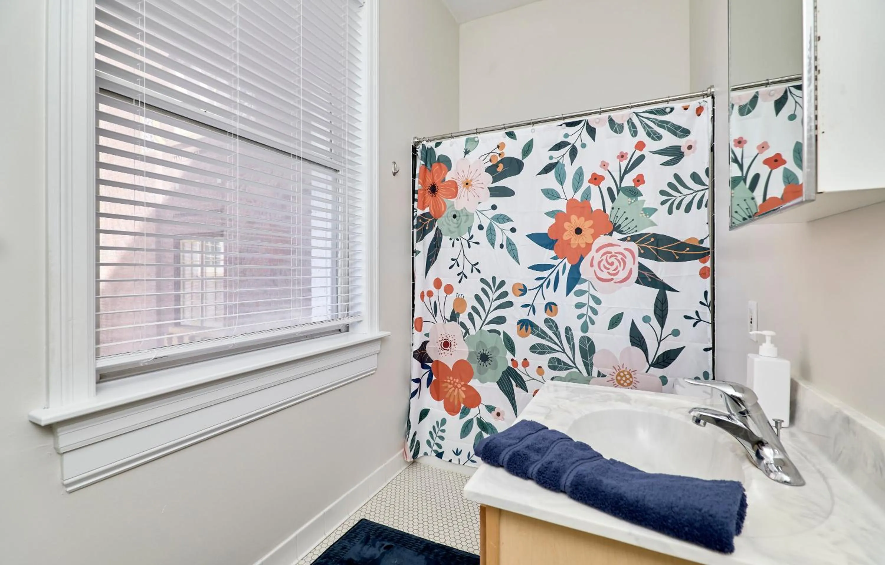 Bathroom in WhiteHouse at Grand Central